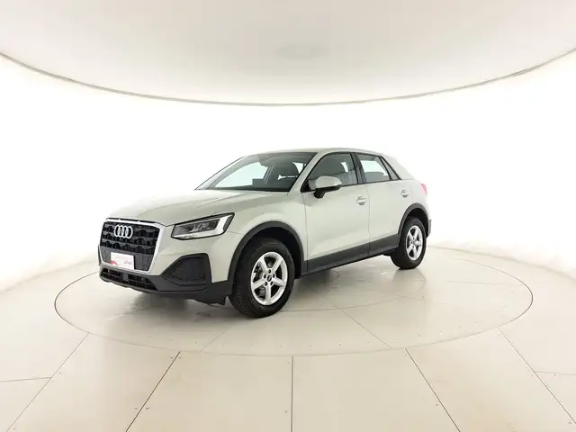 Audi Q2 35 2.0 tdi business s-tronic