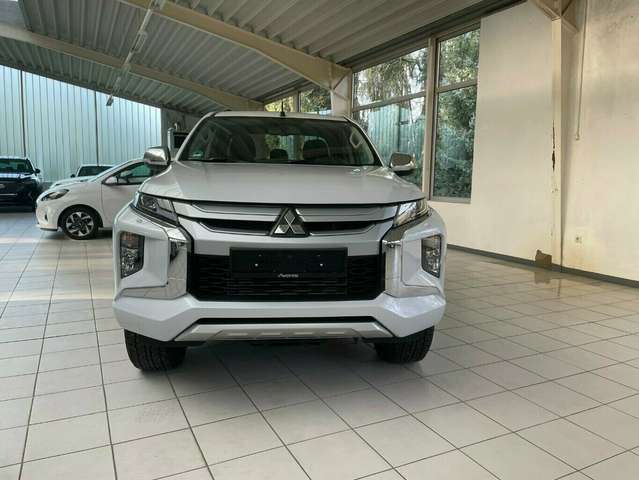 Mitsubishi L200 Select Doppelkabine 4WD