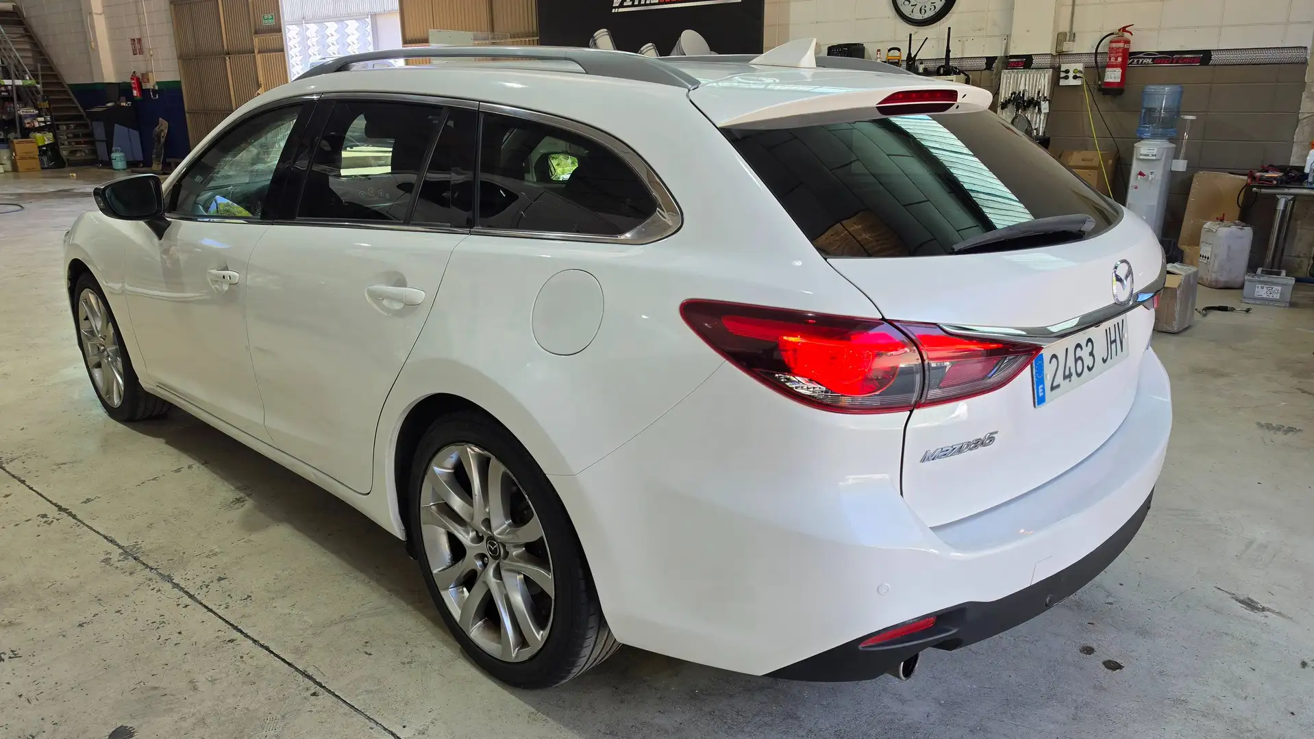 Mazda 6 Mazda6 W. 2.2DE Luxury P.Travel Aut. 175 Luxury Pack Travel Plateado - 2