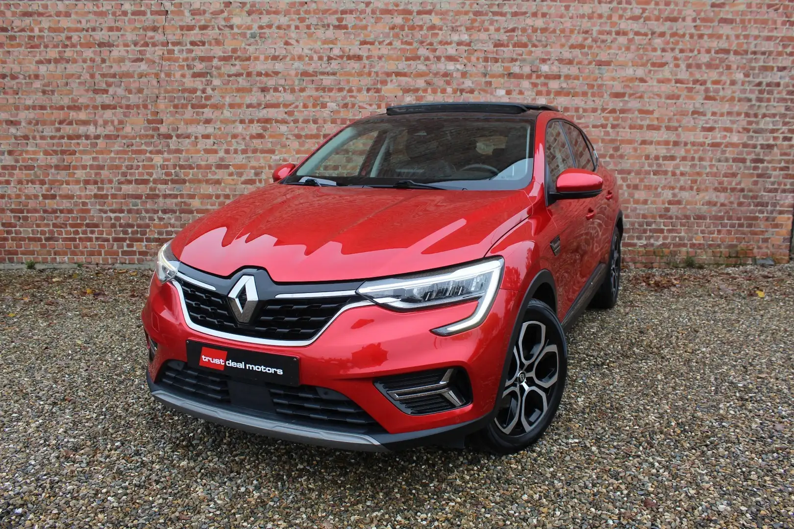 Renault Arkana 1.6i E-TECH Full option * Garantie * Rood - 1