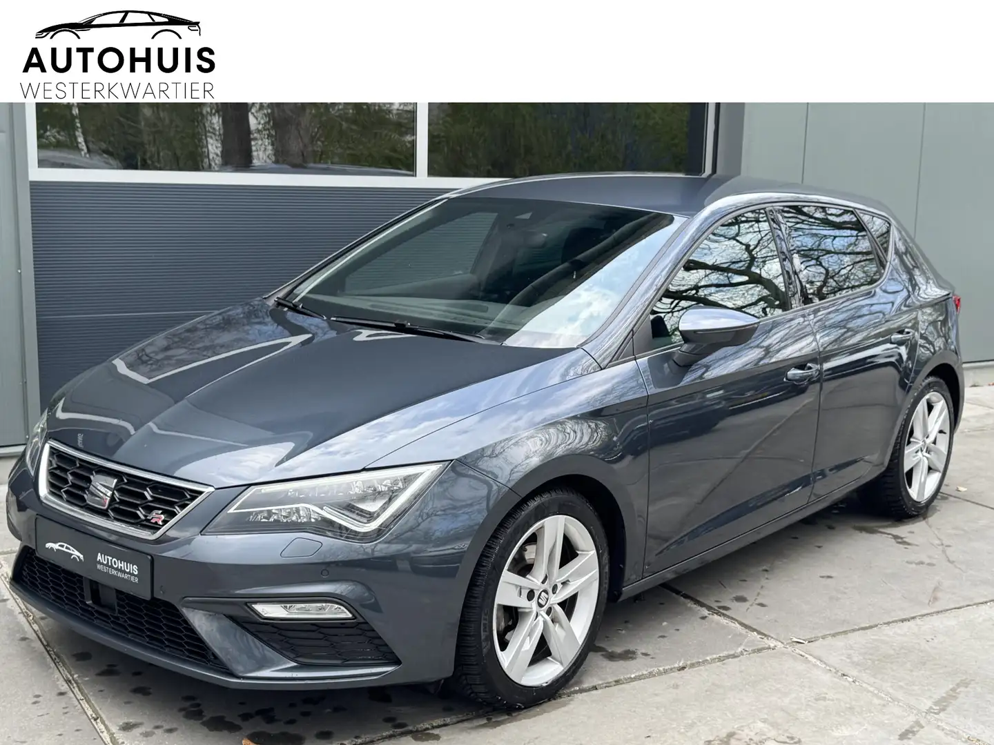 SEAT Leon 1.5 TSI 150pk DSG FR Ultimate Edition Stoelverwarm Grijs - 1