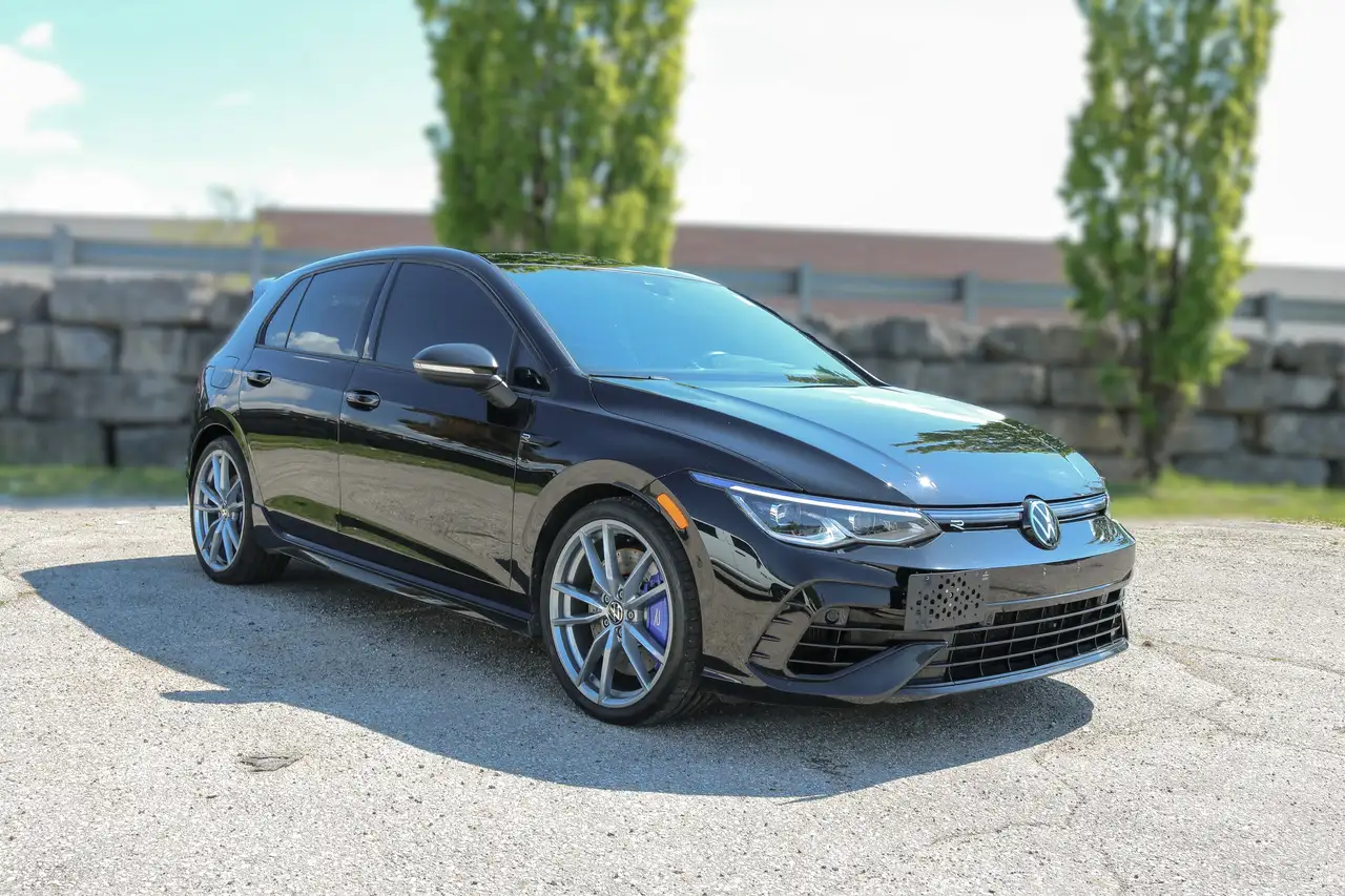 Volkswagen Golf R снимка Volkswagen Golf R