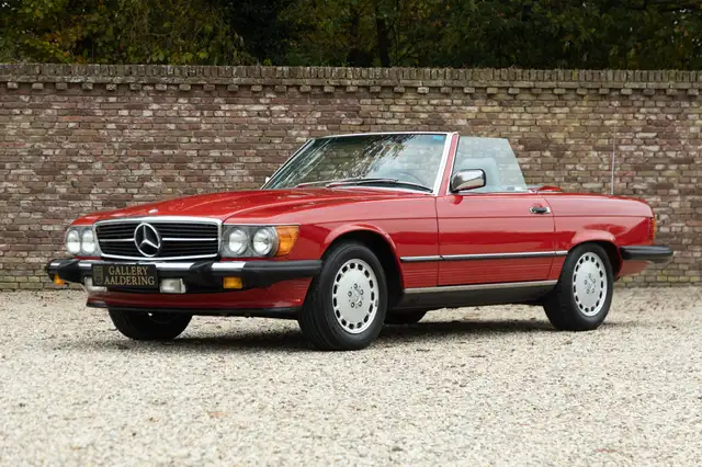 Mercedes-Benz SL 560 "Becker Grand Prix" Newly delivered in "The Garden