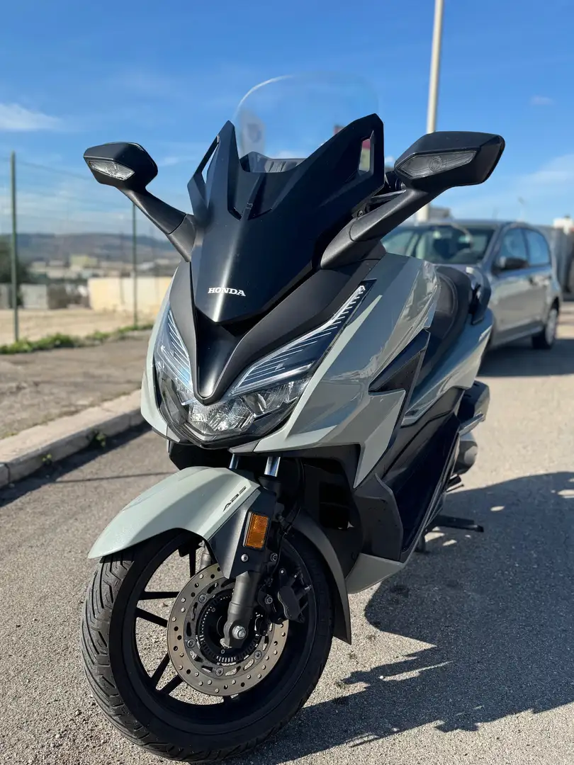 Honda Forza 125 Anno 2022 Gris - 1