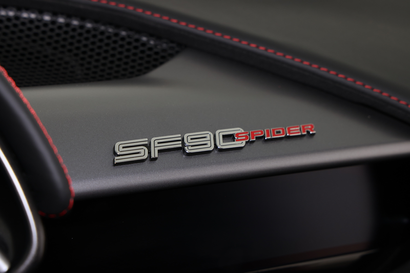 Ferrari SF90 Spider — photo 13