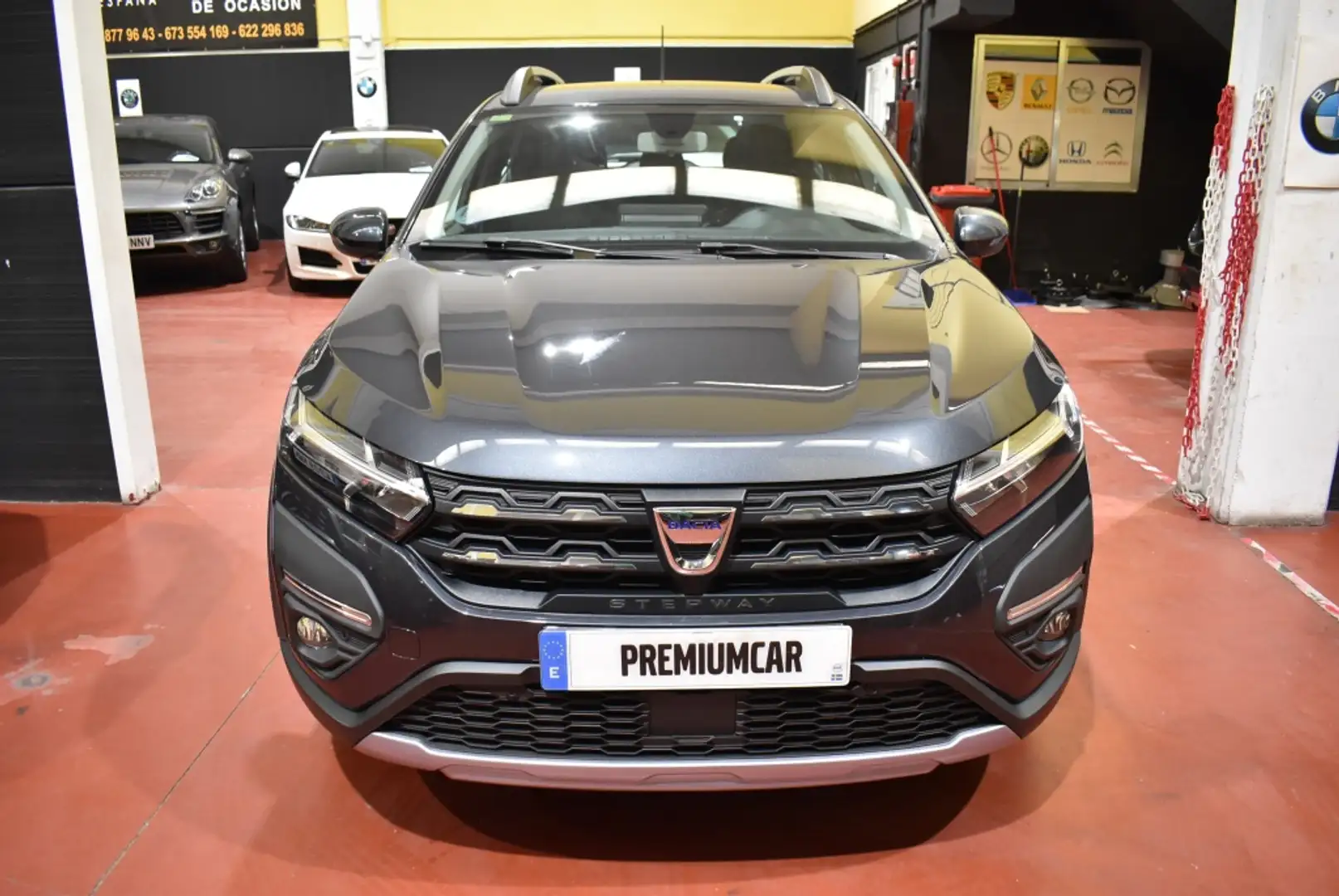Dacia Sandero Stepway TCe Essential 67kW Gris - 2
