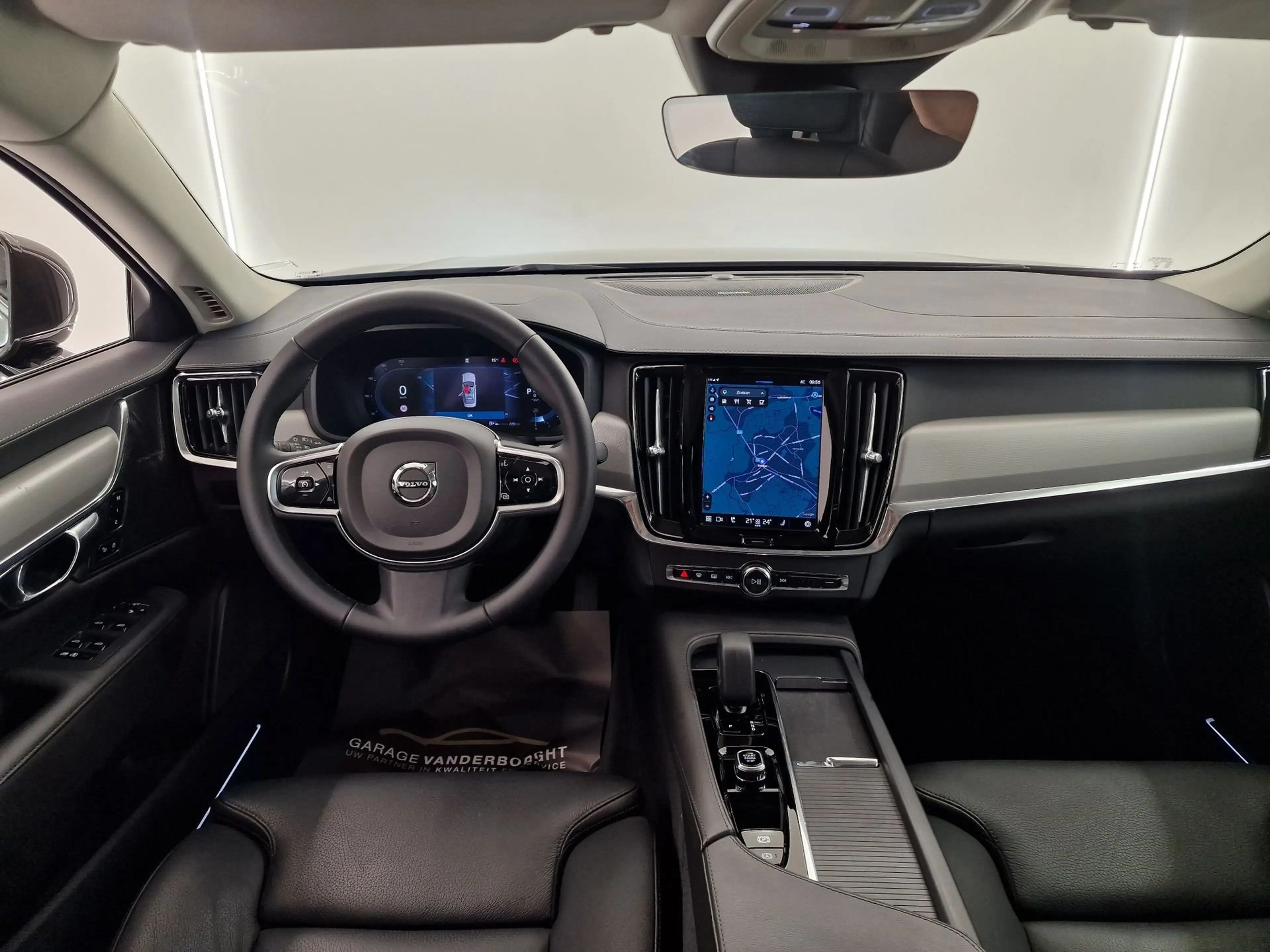 Volvo S90 PLUS HYBRID BENZINE AUTOMAAT+LUCHTVERING — photo 5