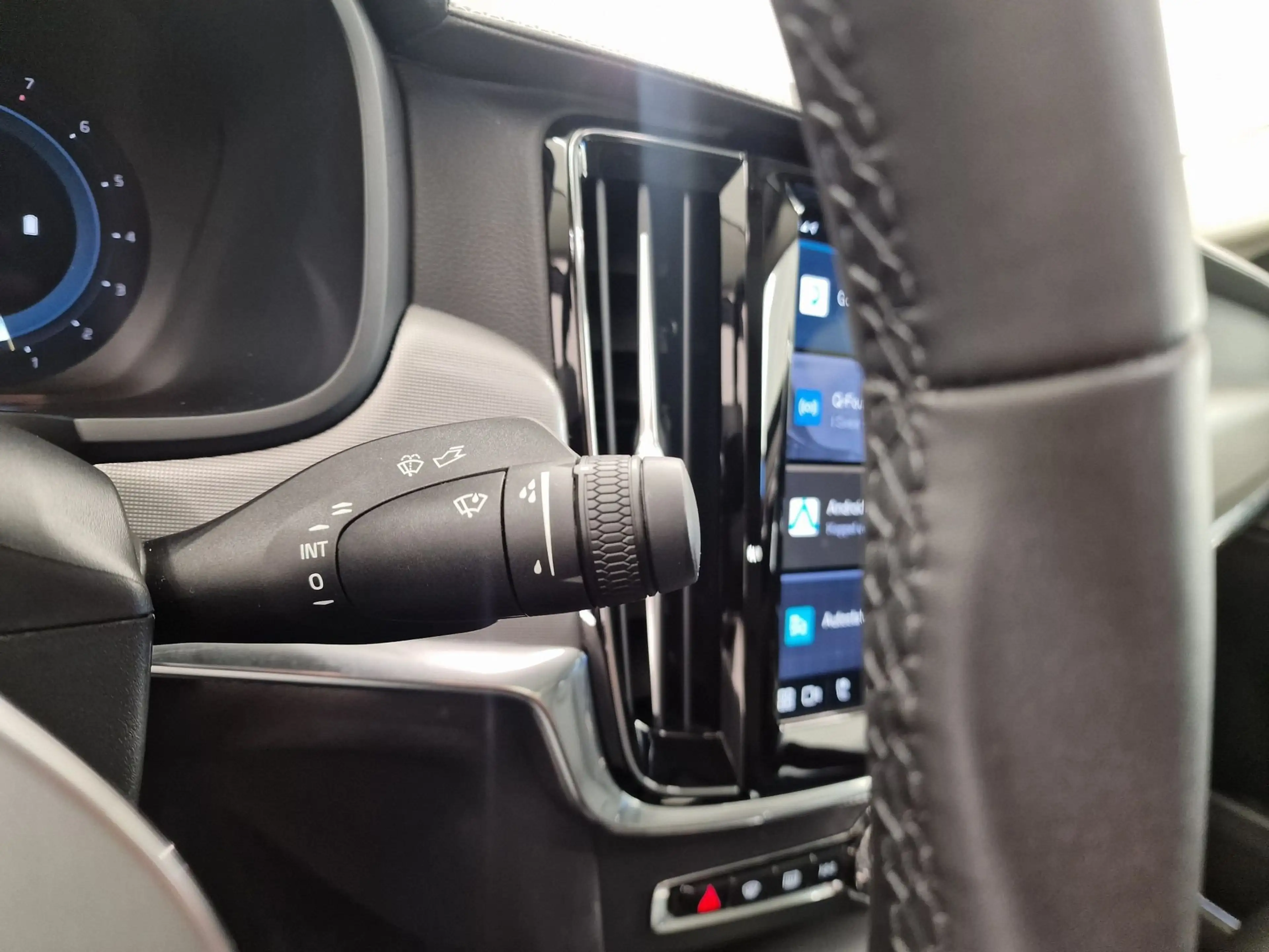 Volvo S90 PLUS HYBRID BENZINE AUTOMAAT+LUCHTVERING — photo 14