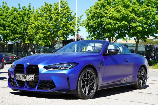 BMW M4 xDr Competition Cabrio in FROZEN BLUE