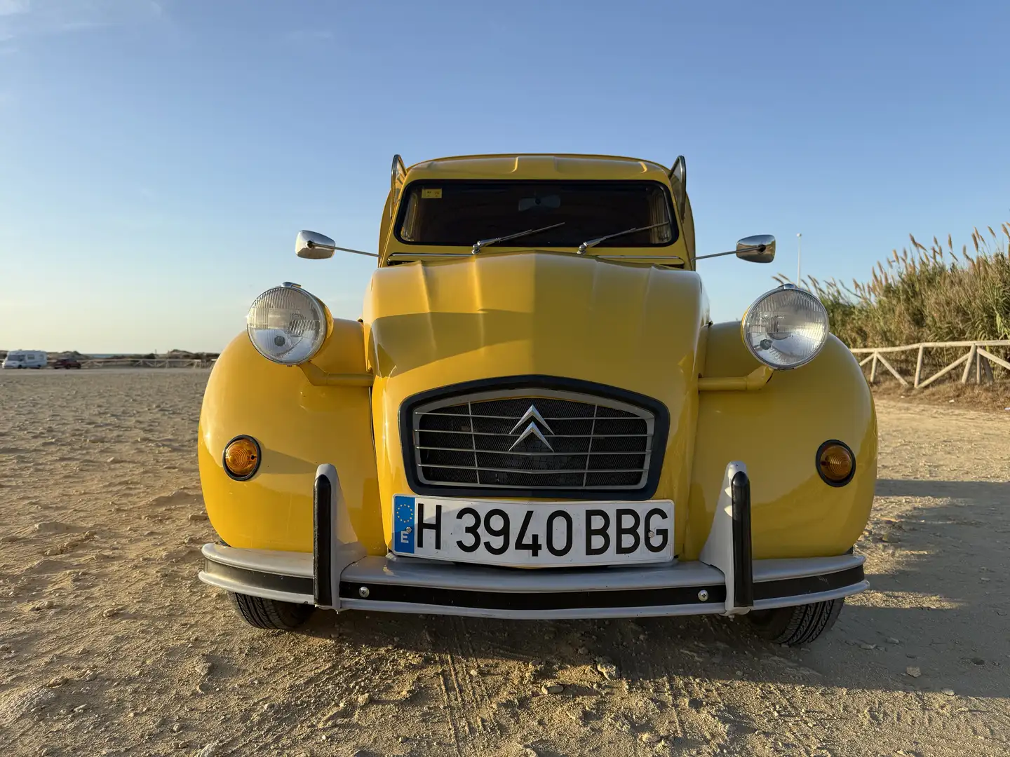 Citroen 2CV AK350 Amarillo - 2