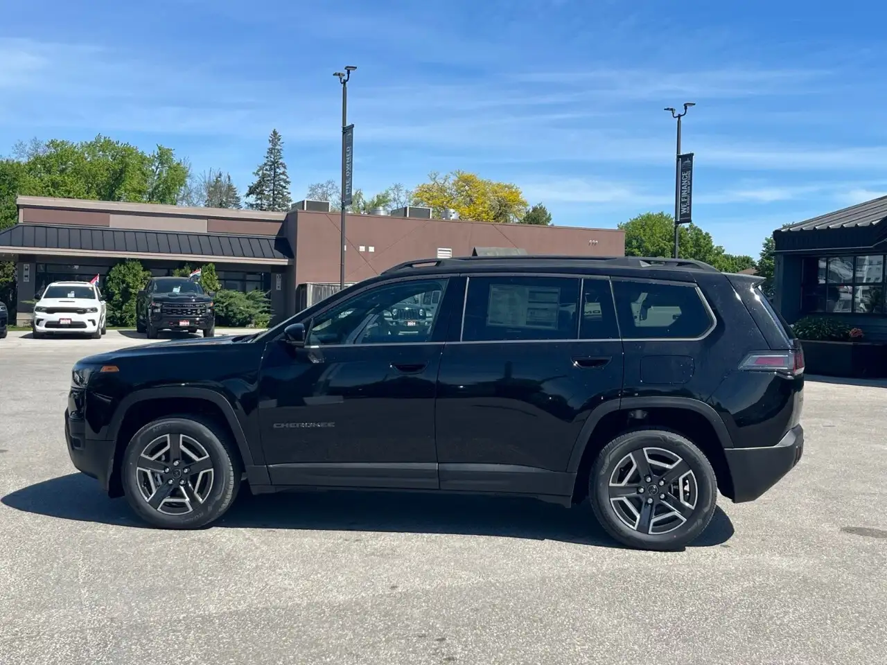 Jeep Cherokee снимка Jeep Cherokee