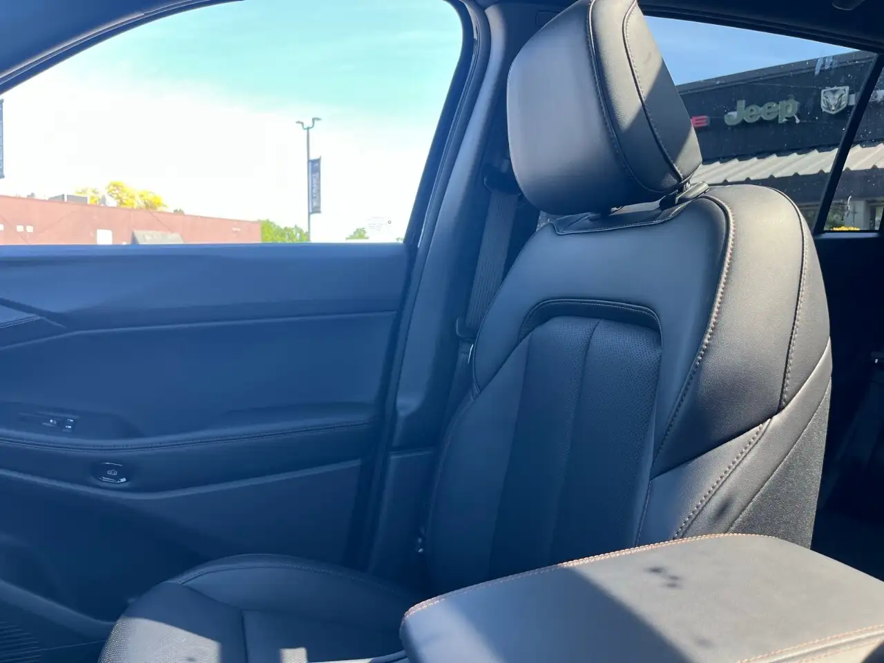 Jeep Cherokee снимка Jeep Cherokee