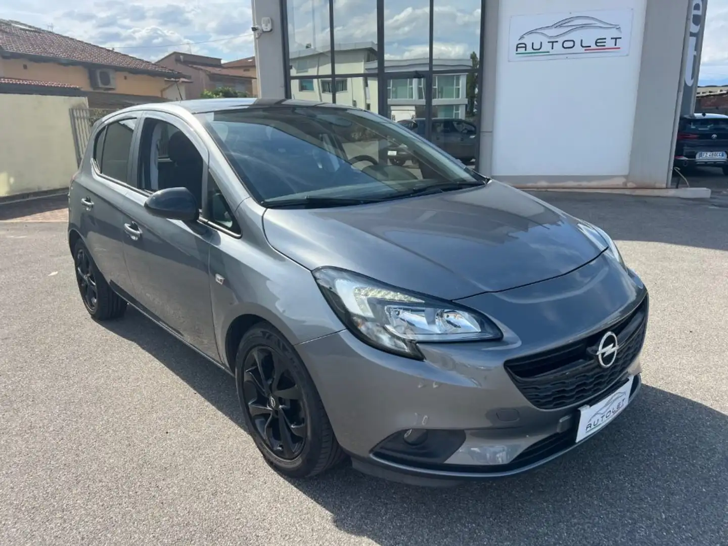 Opel Corsa 1.4 90CV GPL Tech 5 porte Black Edition Grigio - 1
