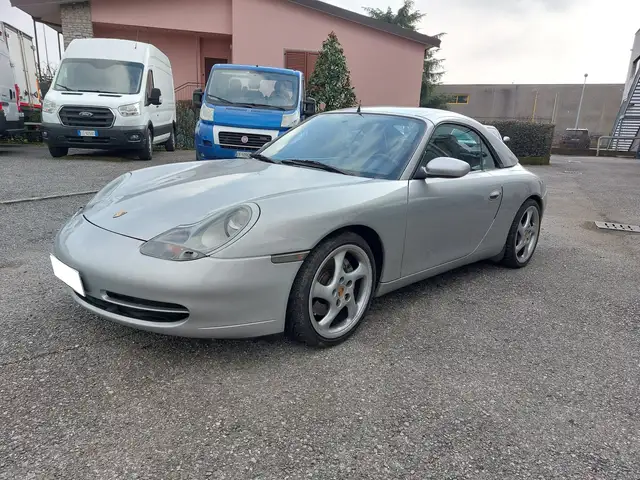 Porsche 996 carrera 4