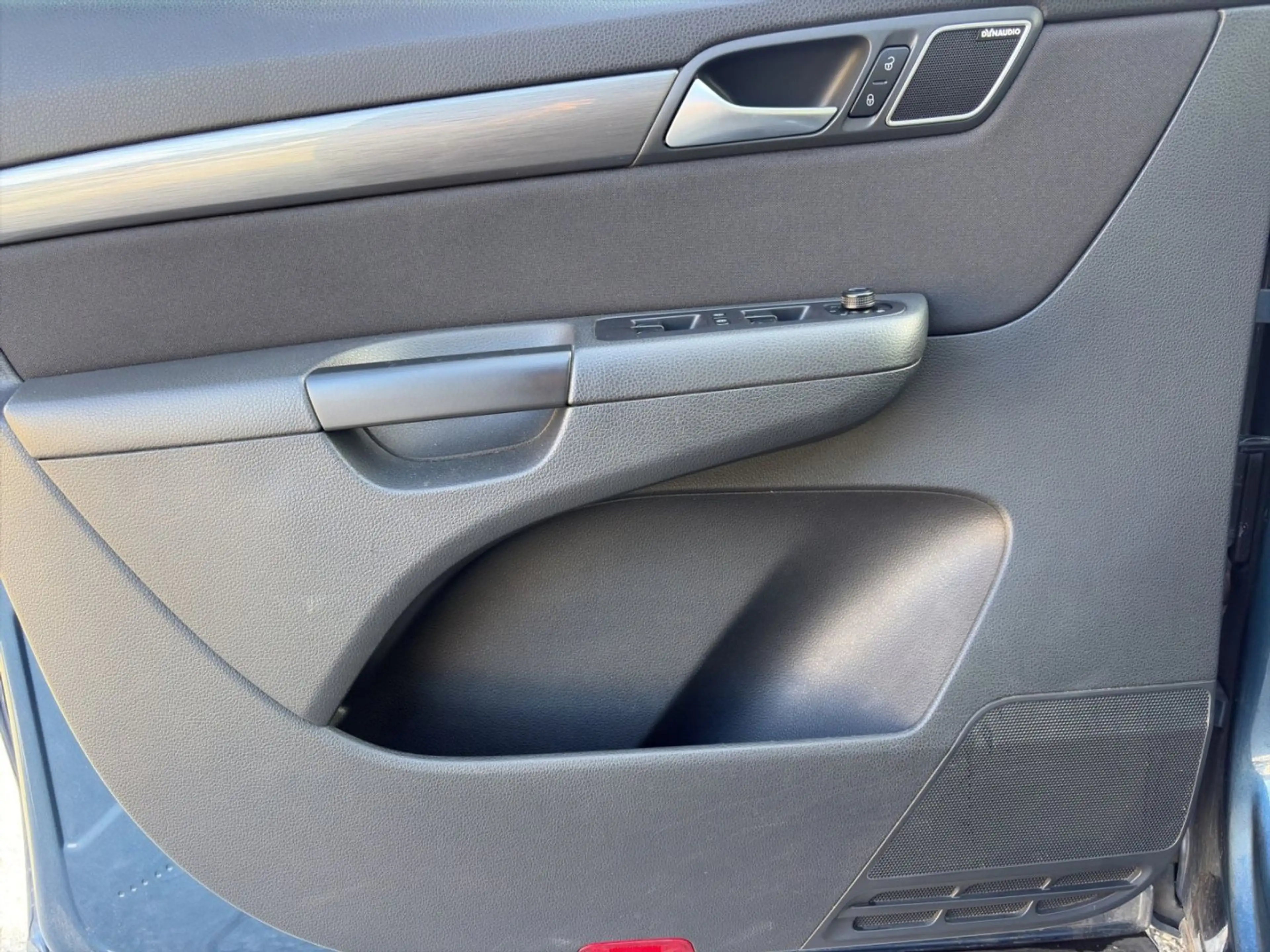 Volkswagen Sharan 2.0 TDI BlueMotionTech Comfortline — photo 14