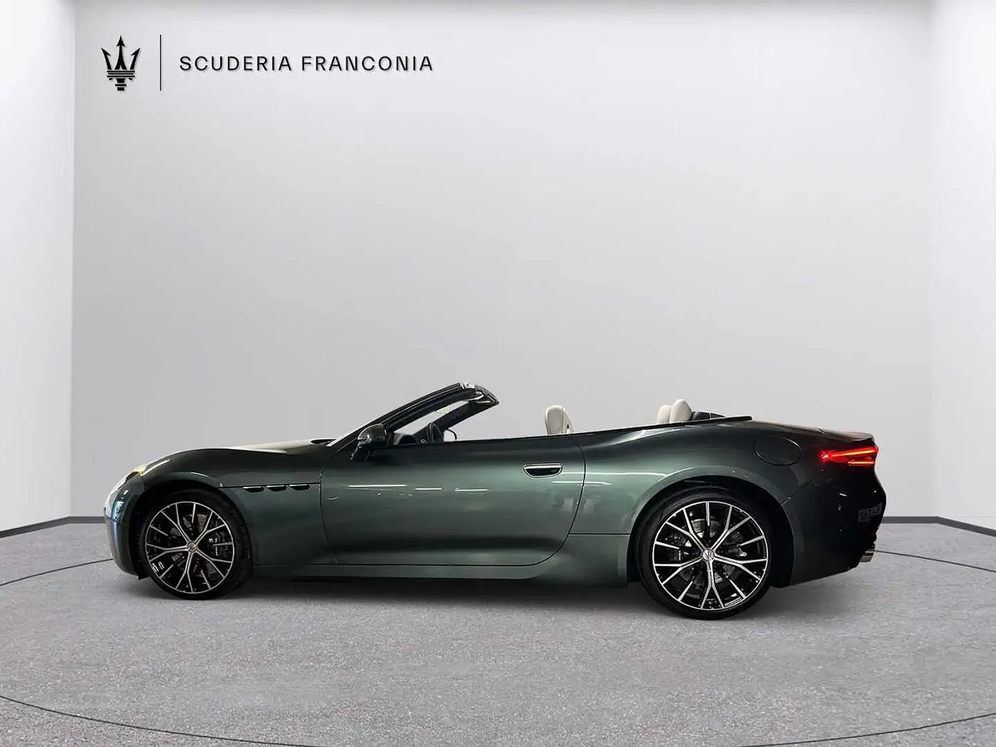 Maserati GranCabrio GranCabrio Vert - 2
