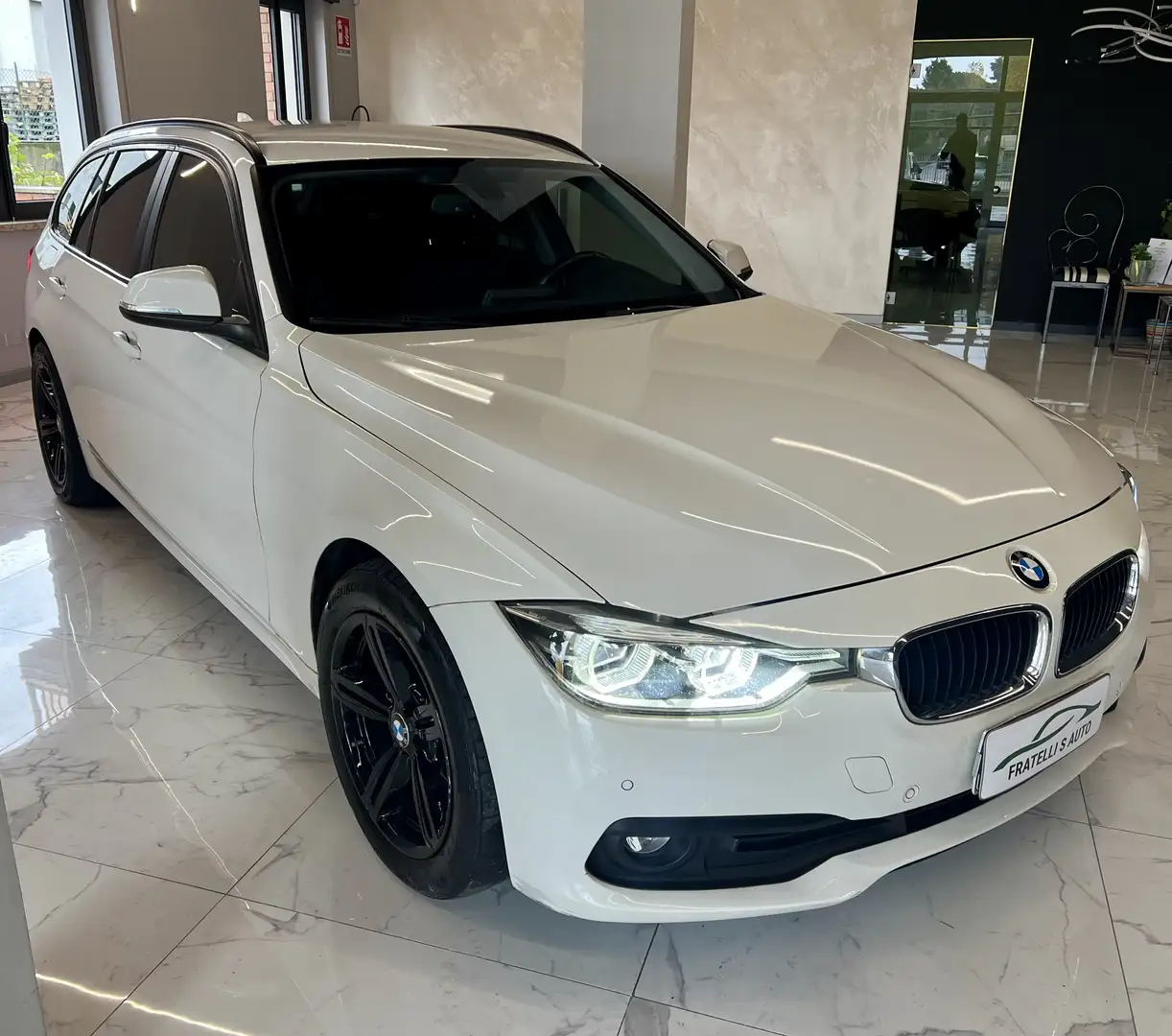 BMW 320 d Touring Sport Auto 190CV Euro 6 Bianco - 1