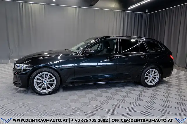 BMW 3 Series view 5