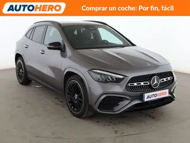 Mercedes-Benz GLA view 8