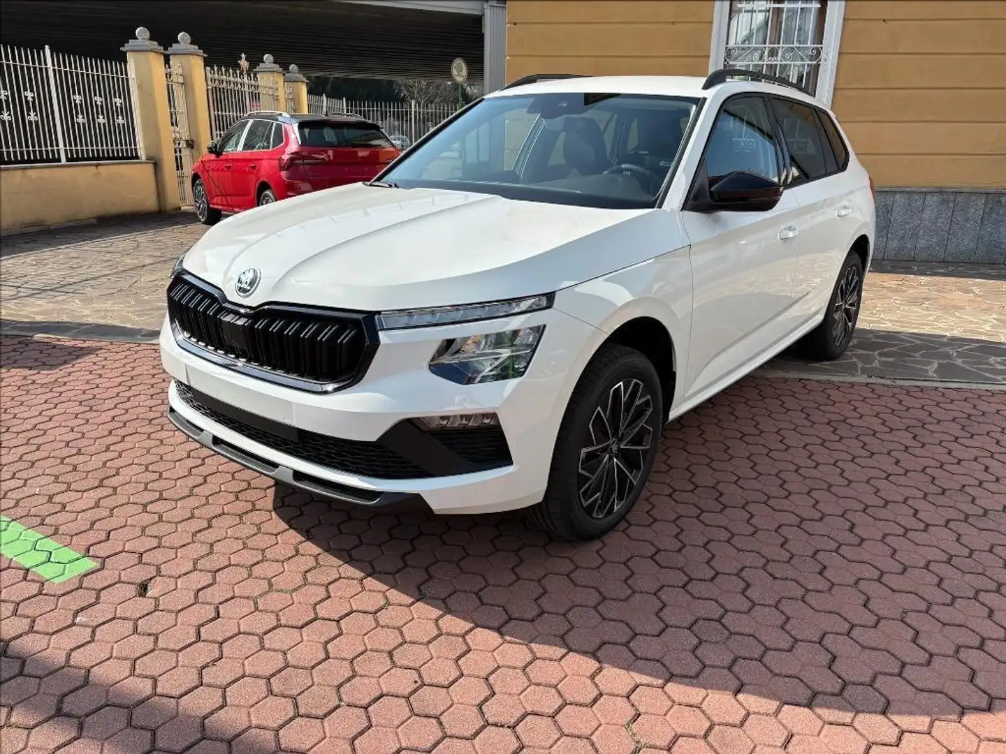 Skoda Kamiq 1.0 TSI Black Dots Bianco - 1