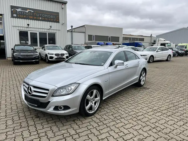 Mercedes-Benz CLS 350 -GLASDACH-HARMAN KARDON-LEDER-NAVI