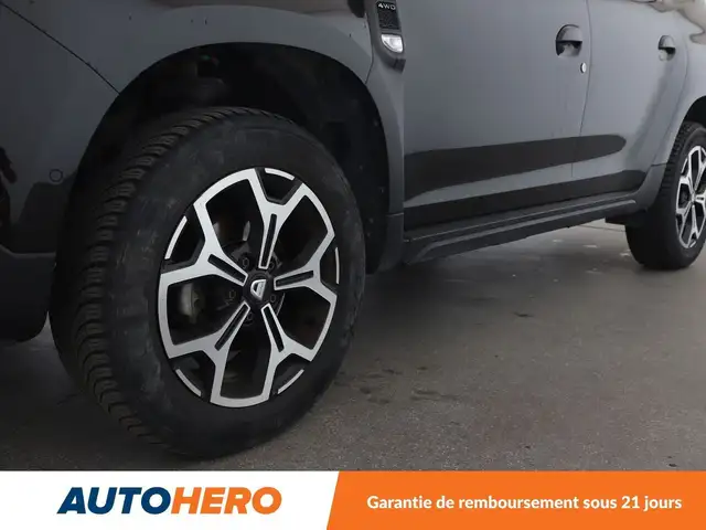Dacia Duster view 30