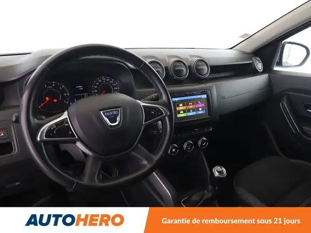 Dacia Duster view 11