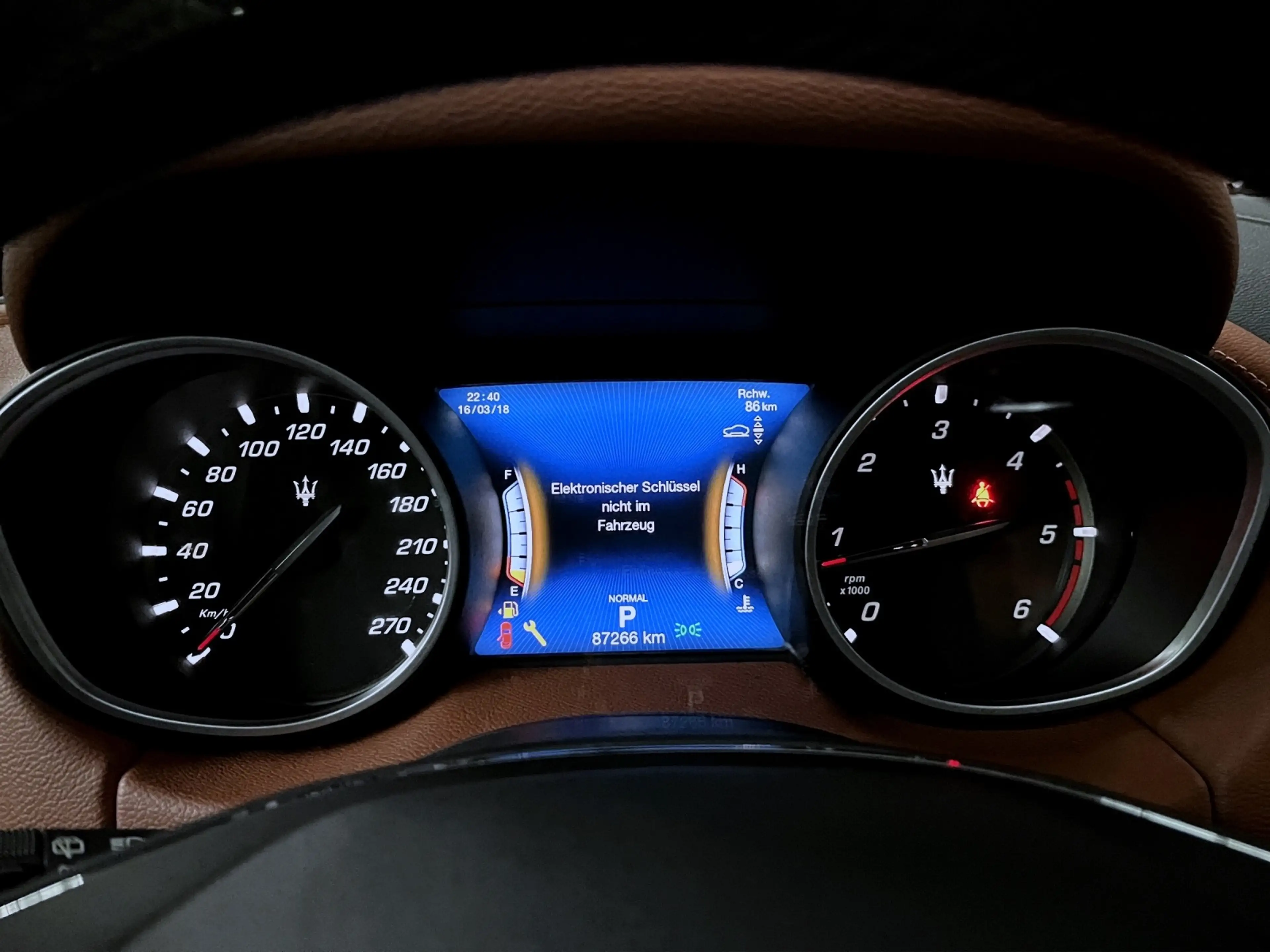 Maserati Levante Diesel MY20 — photo 12