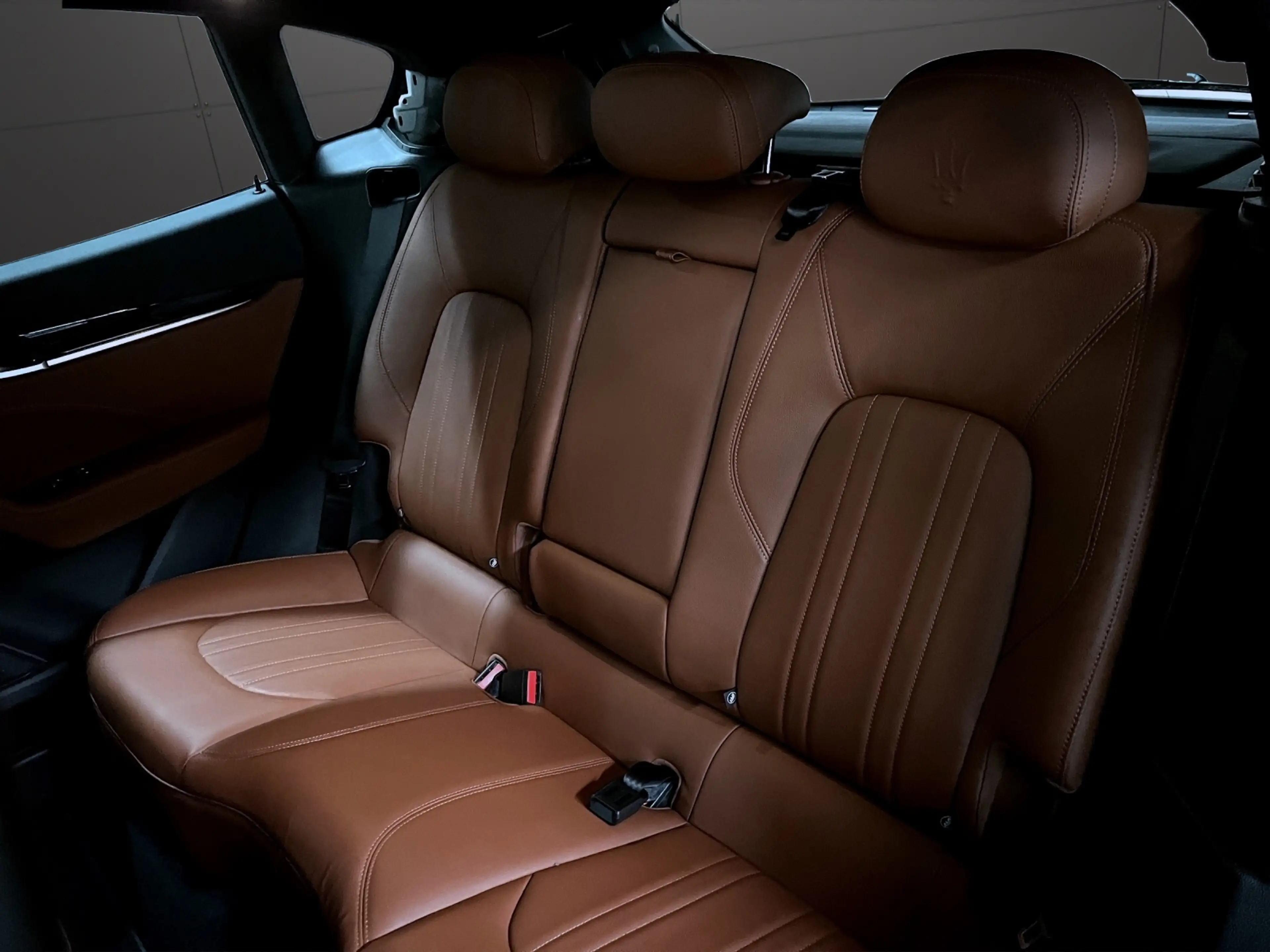 Maserati Levante Diesel MY20 — photo 9