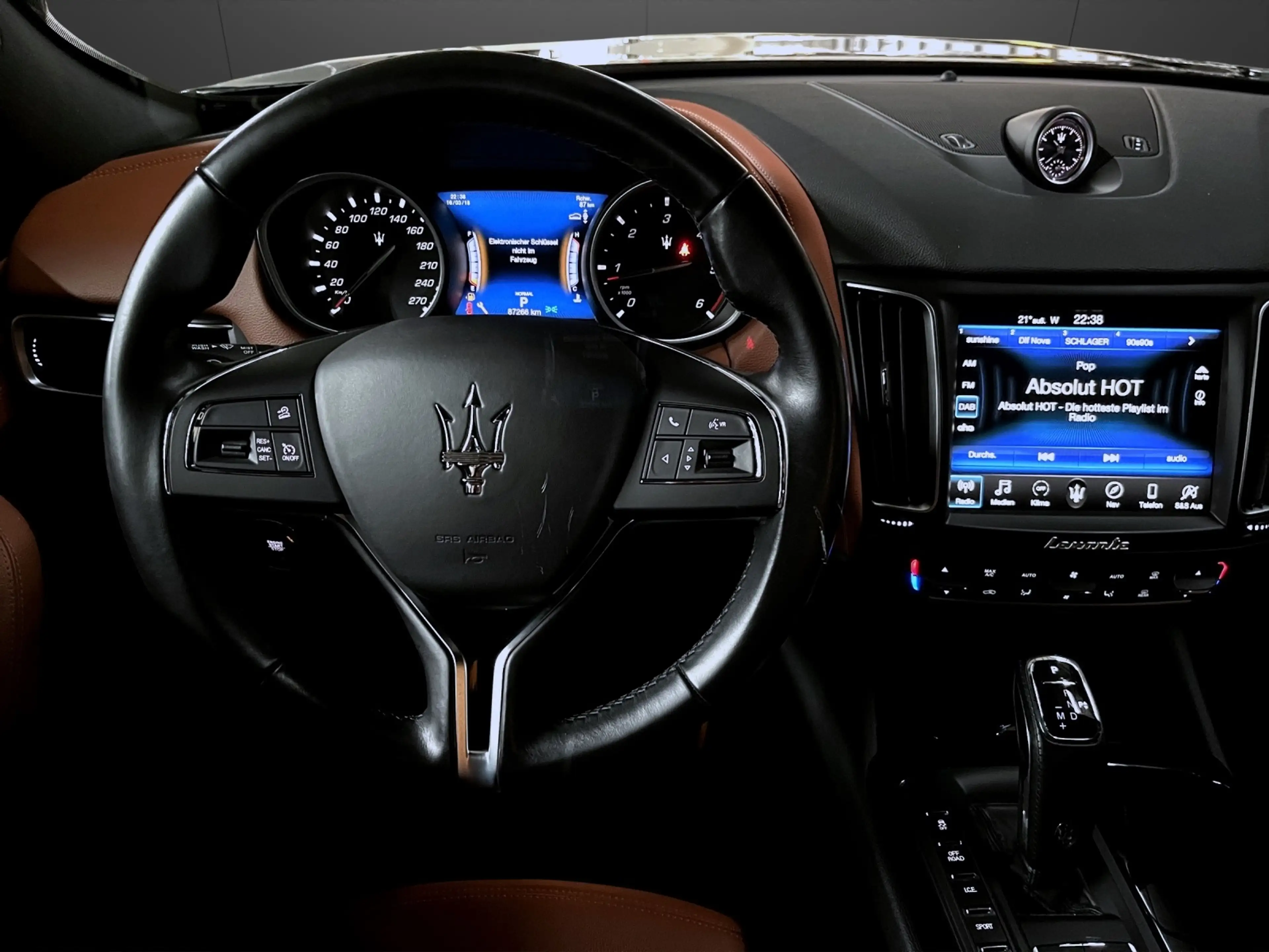 Maserati Levante Diesel MY20 — photo 7
