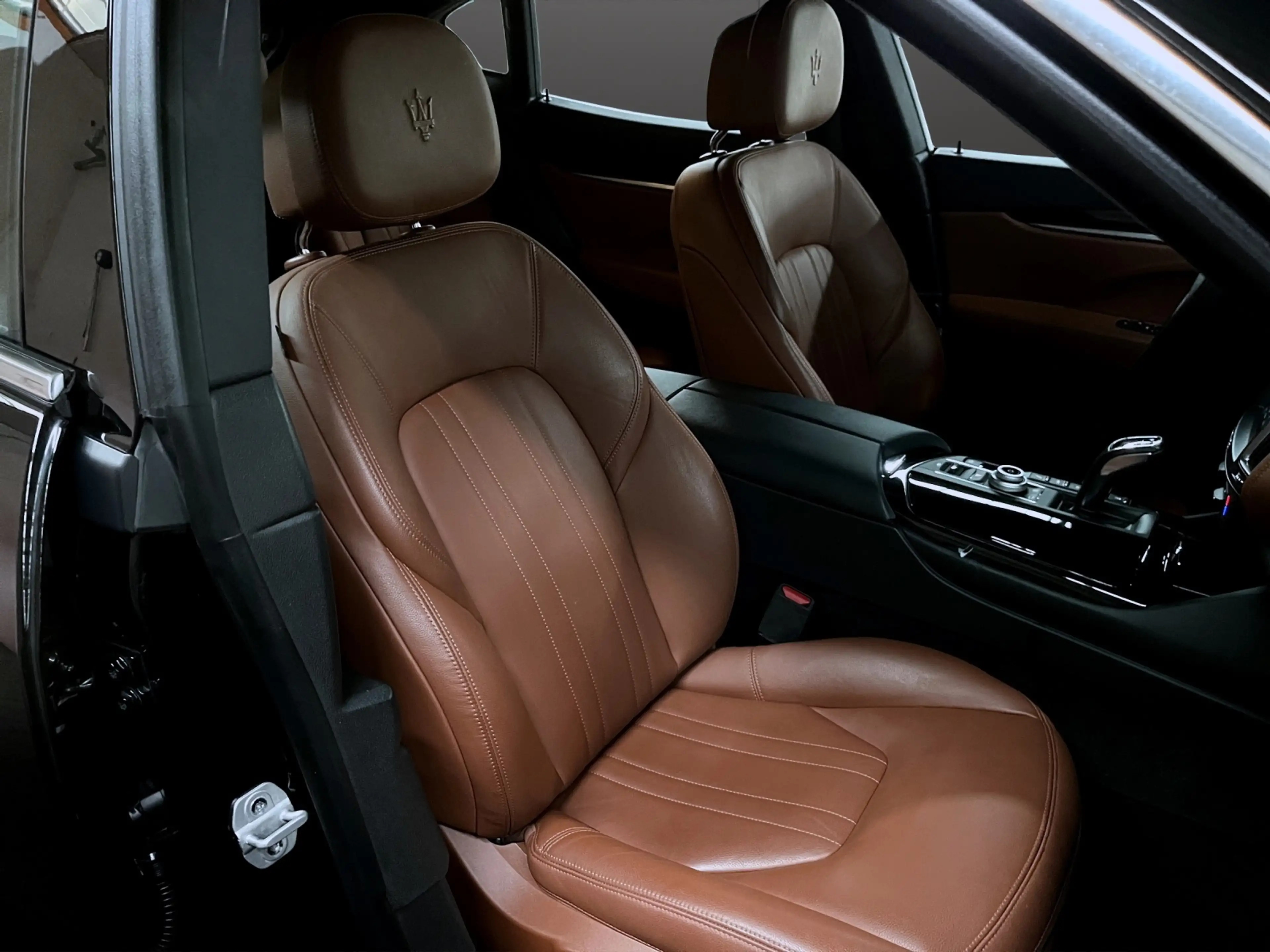 Maserati Levante Diesel MY20 — photo 15