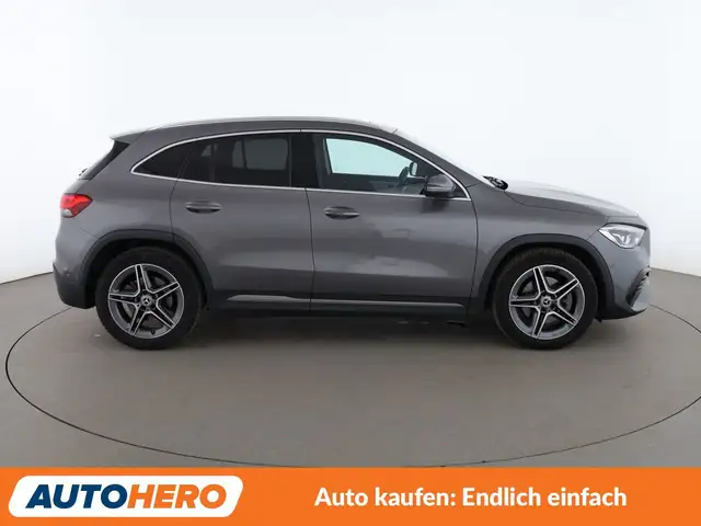 Mercedes-Benz GLA view 7