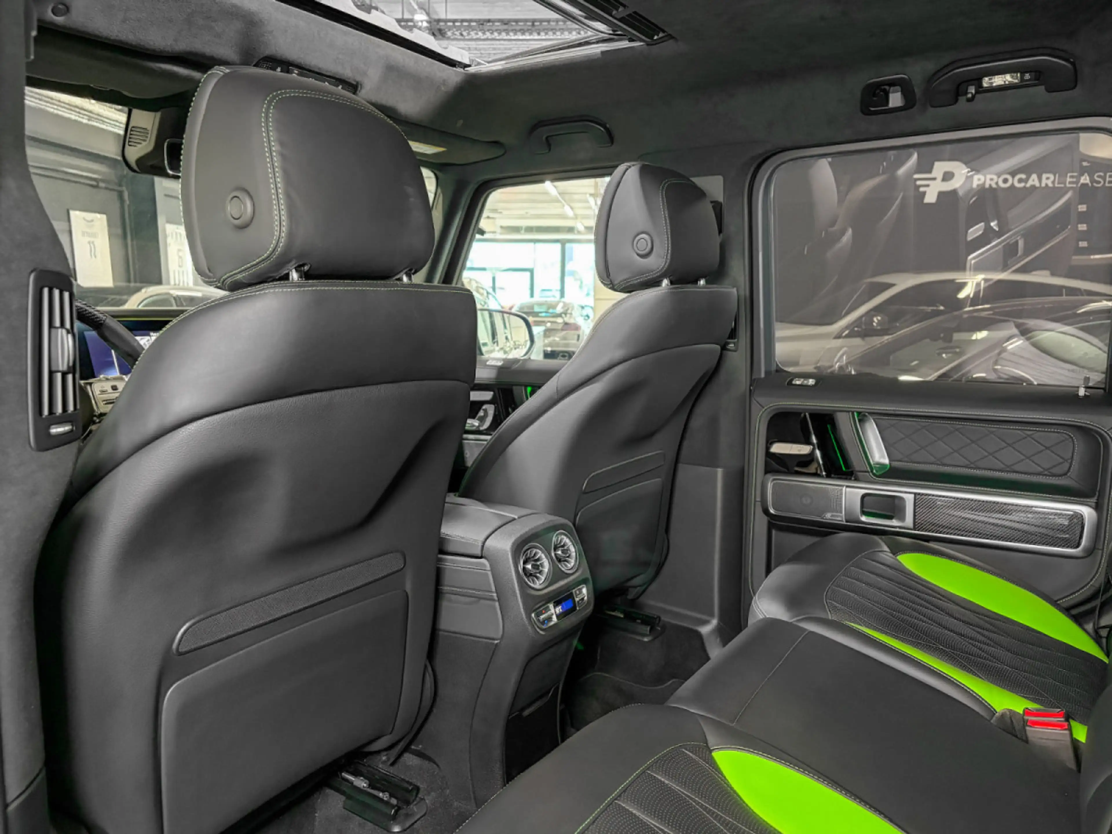 Mercedes-Benz G 63 AMG G63 AMG MANUFAKTUR/22/BURMESTER/DESIGNO MAGNO/360° — photo 12