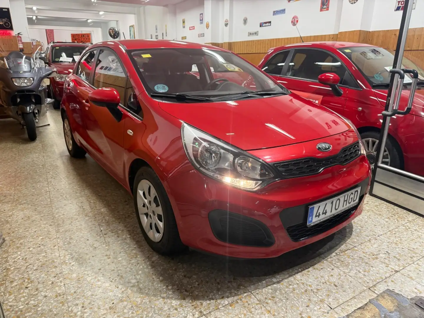 Kia Rio 1.2 Drive Rojo - 2