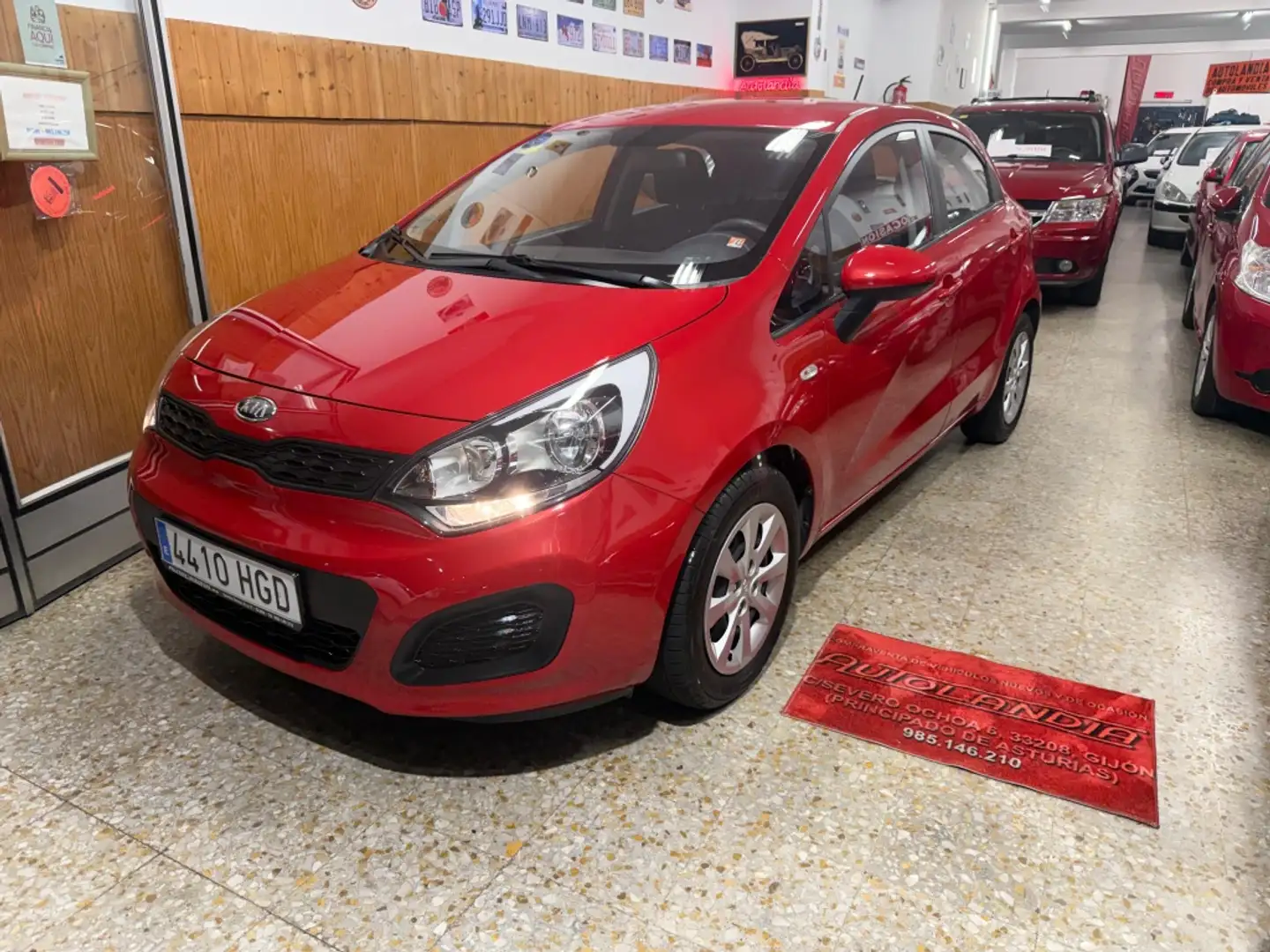 Kia Rio 1.2 Drive Rojo - 1