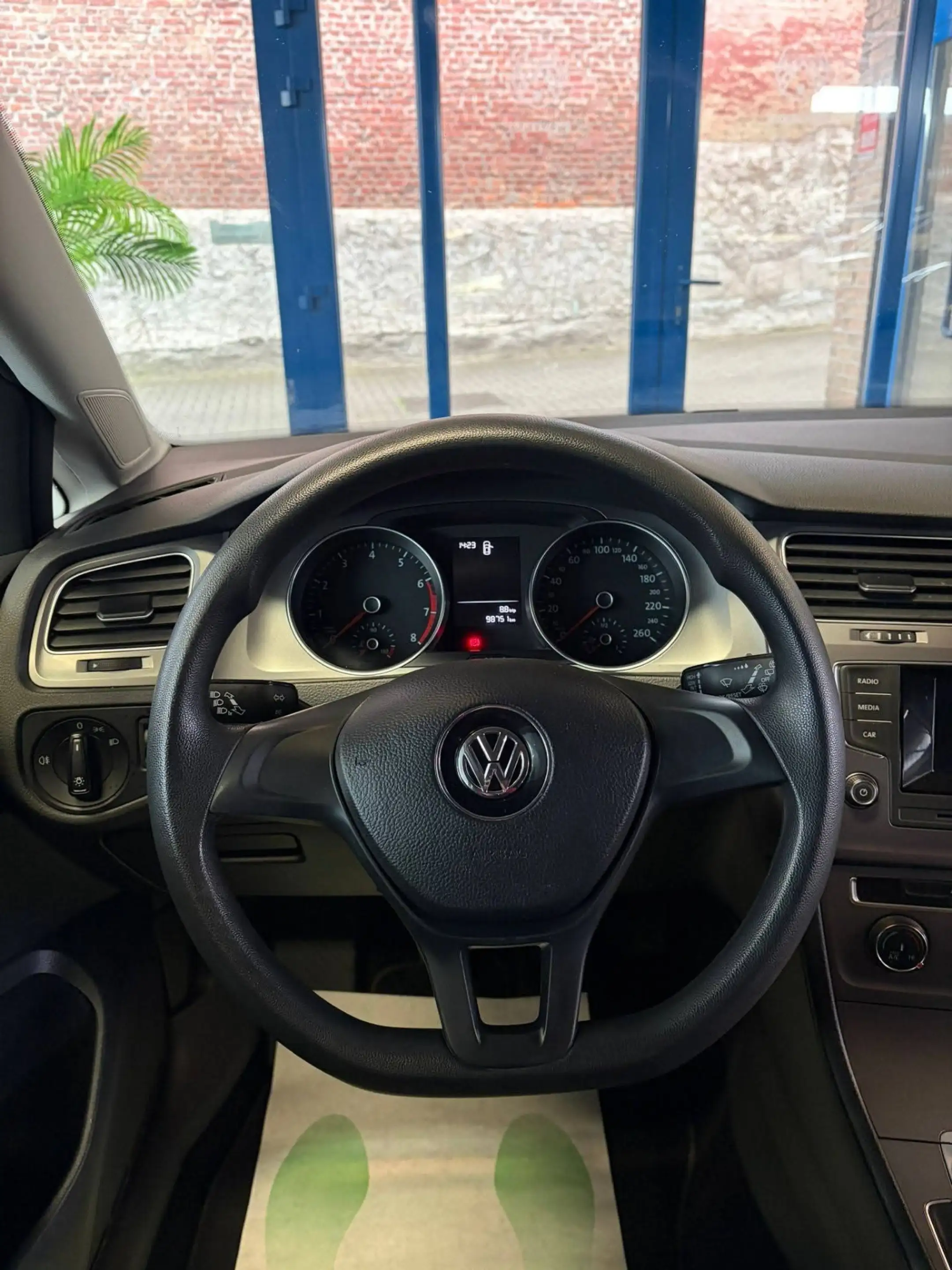 Volkswagen Golf GARANTIE 1 AN ET DISPONIBLE DIRECTEMENT — photo 13
