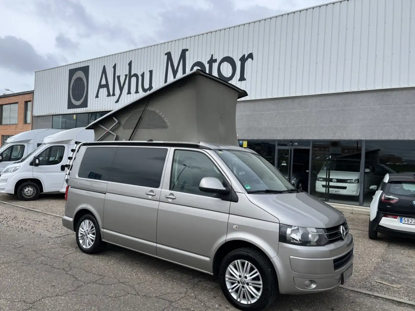 Volkswagen California Comercial 2.0TDI BMT Comfortline Editio Beige - 1