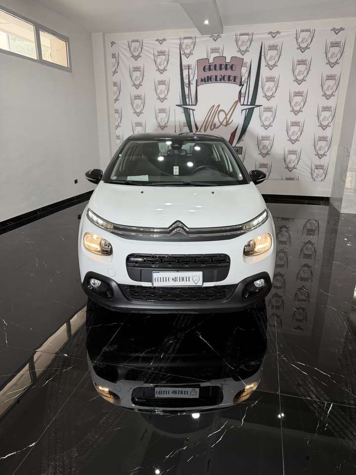Citroen C3 C3 1.2 puretech Shine 82cv