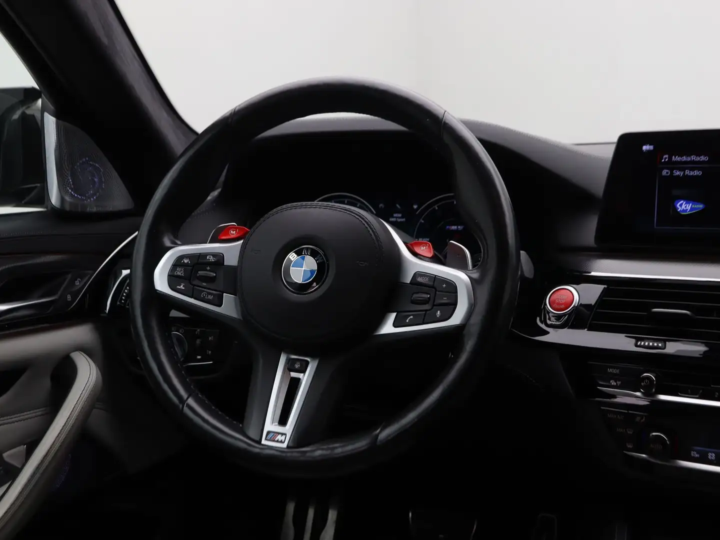 BMW M5 Wit - 2
