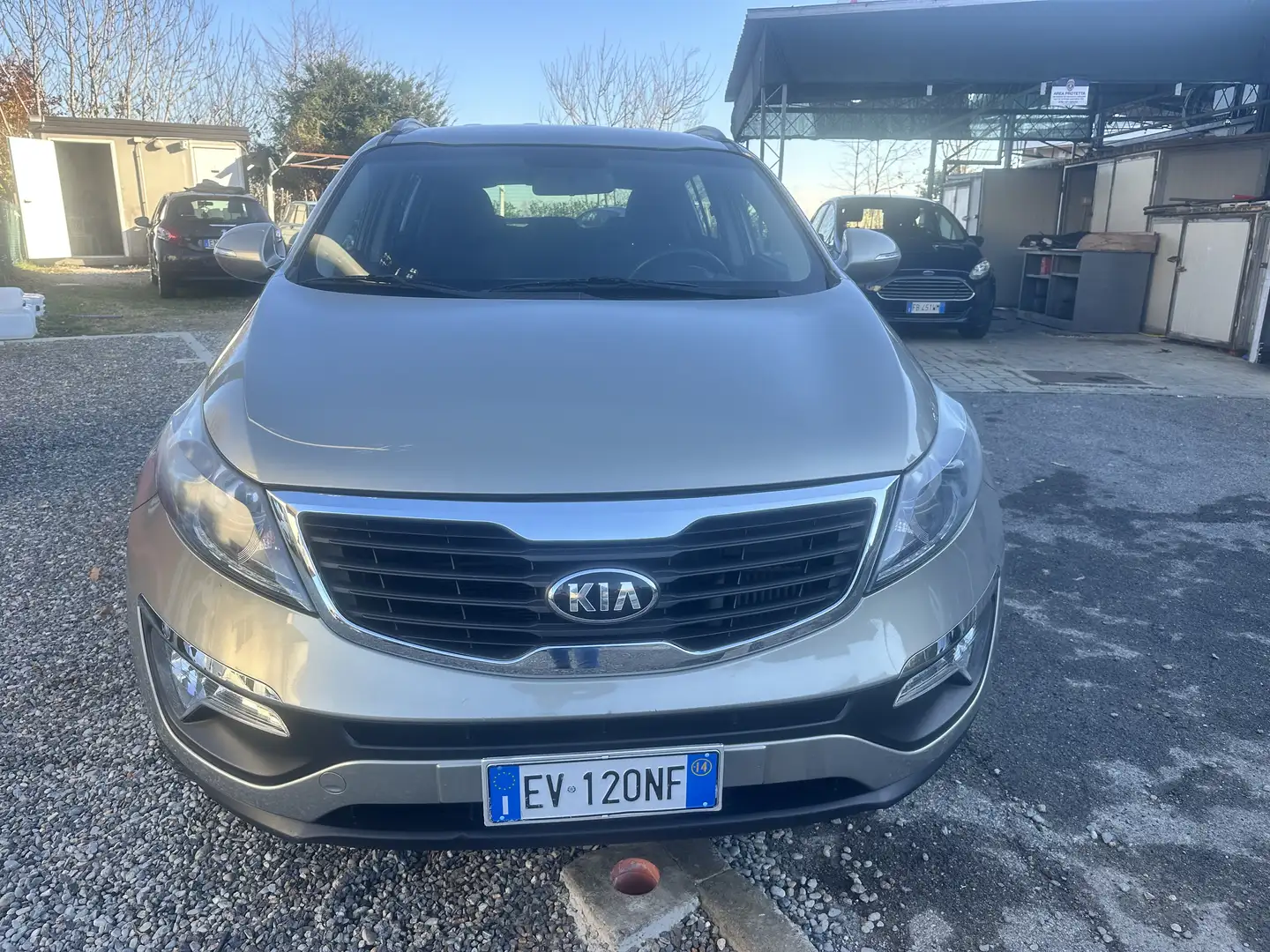Kia Sportage 1.7 crdi Class 2wd Grijs - 2