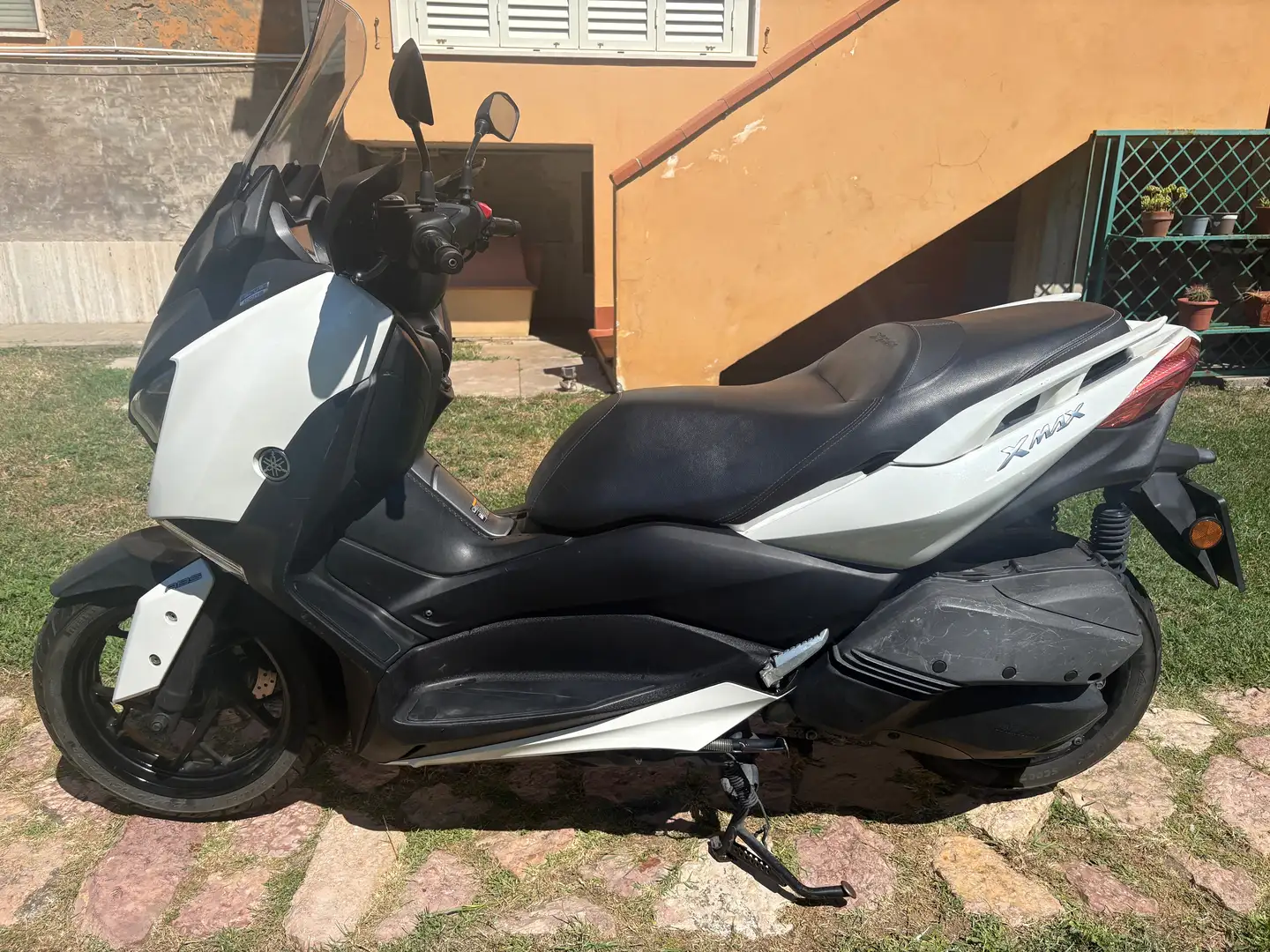 Yamaha X-Max 300 Biały - 1
