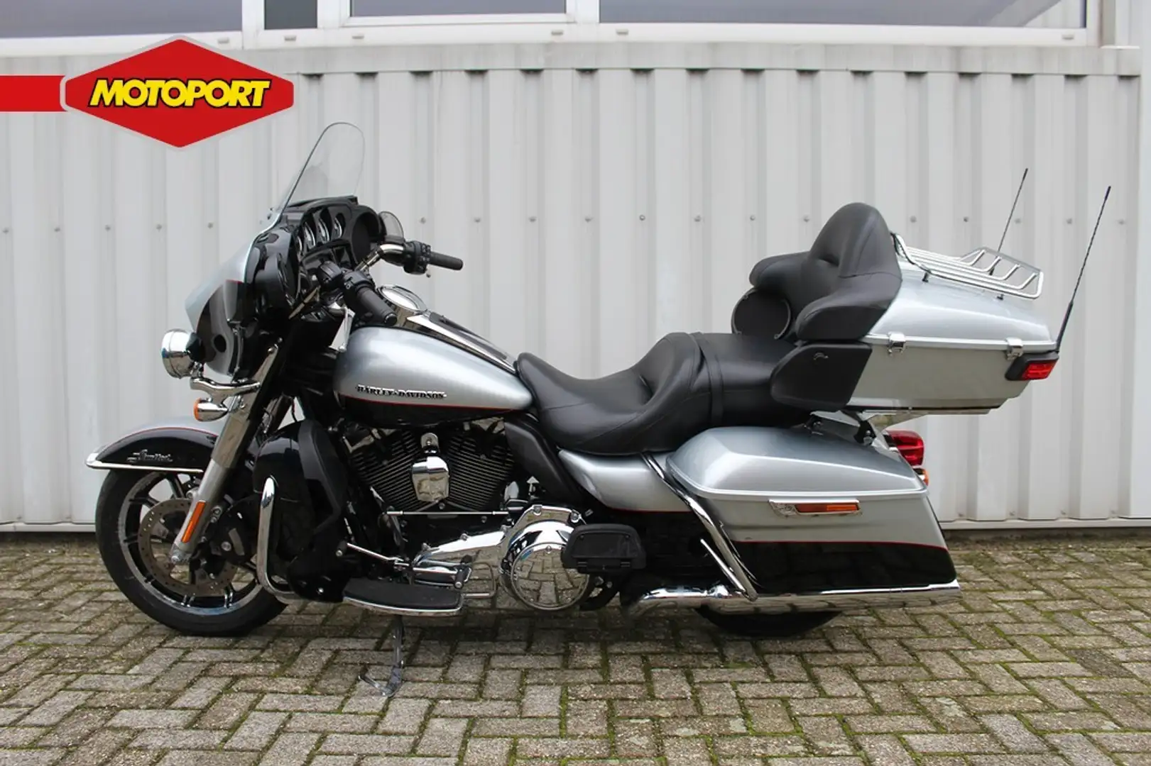 Harley-Davidson Ultra Limited Zwart - 2