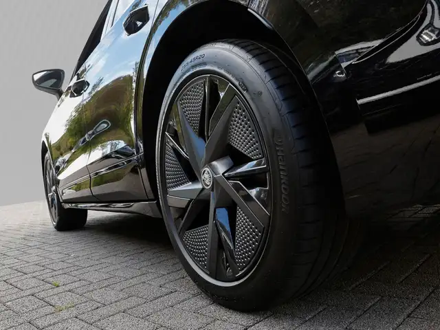 Skoda Enyaq view 6