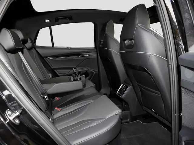 Skoda Enyaq view 11