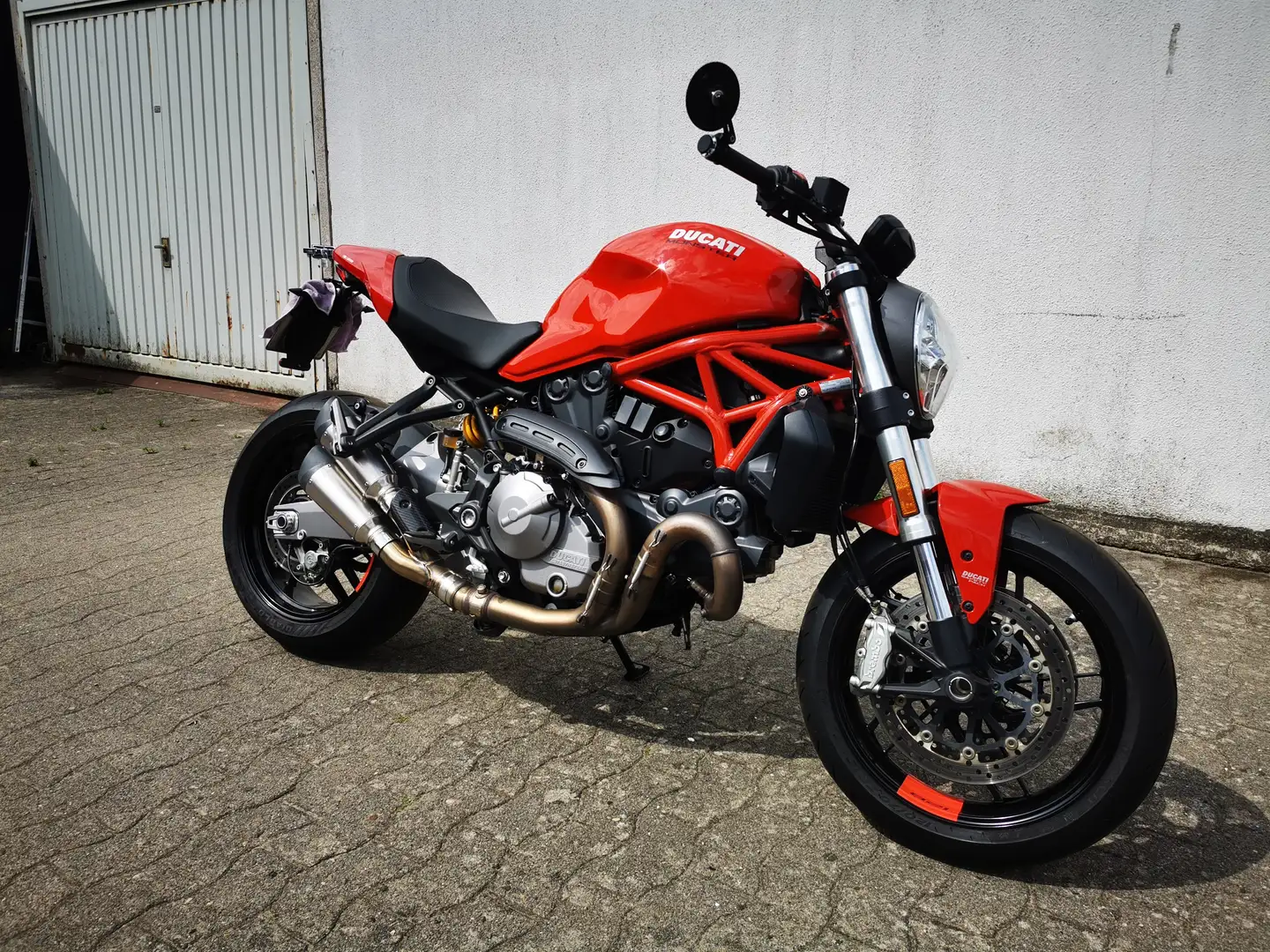 Ducati Monster 821 Czerwony - 1