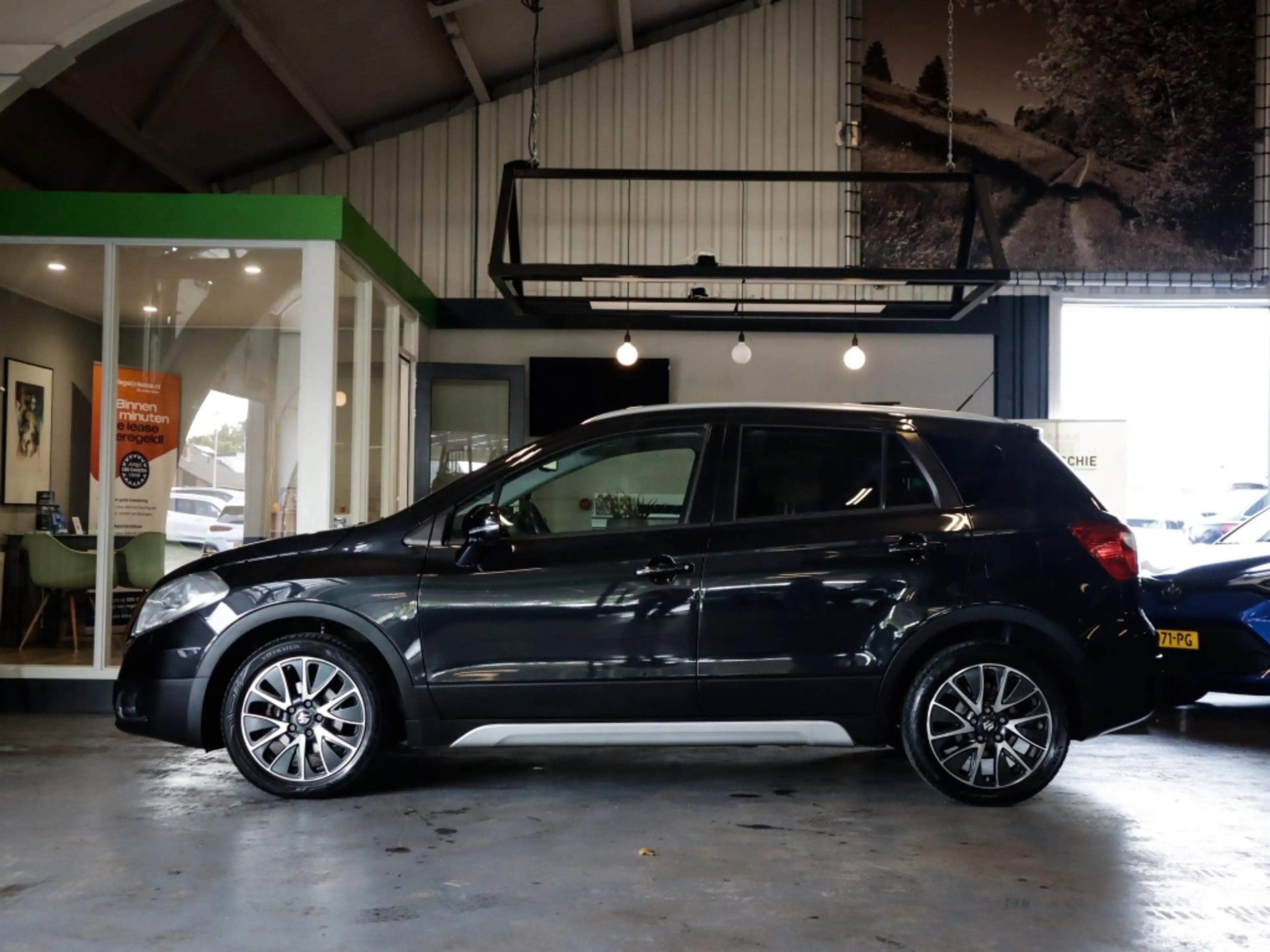 Suzuki S-Cross 1.6 High Executive — photo 35