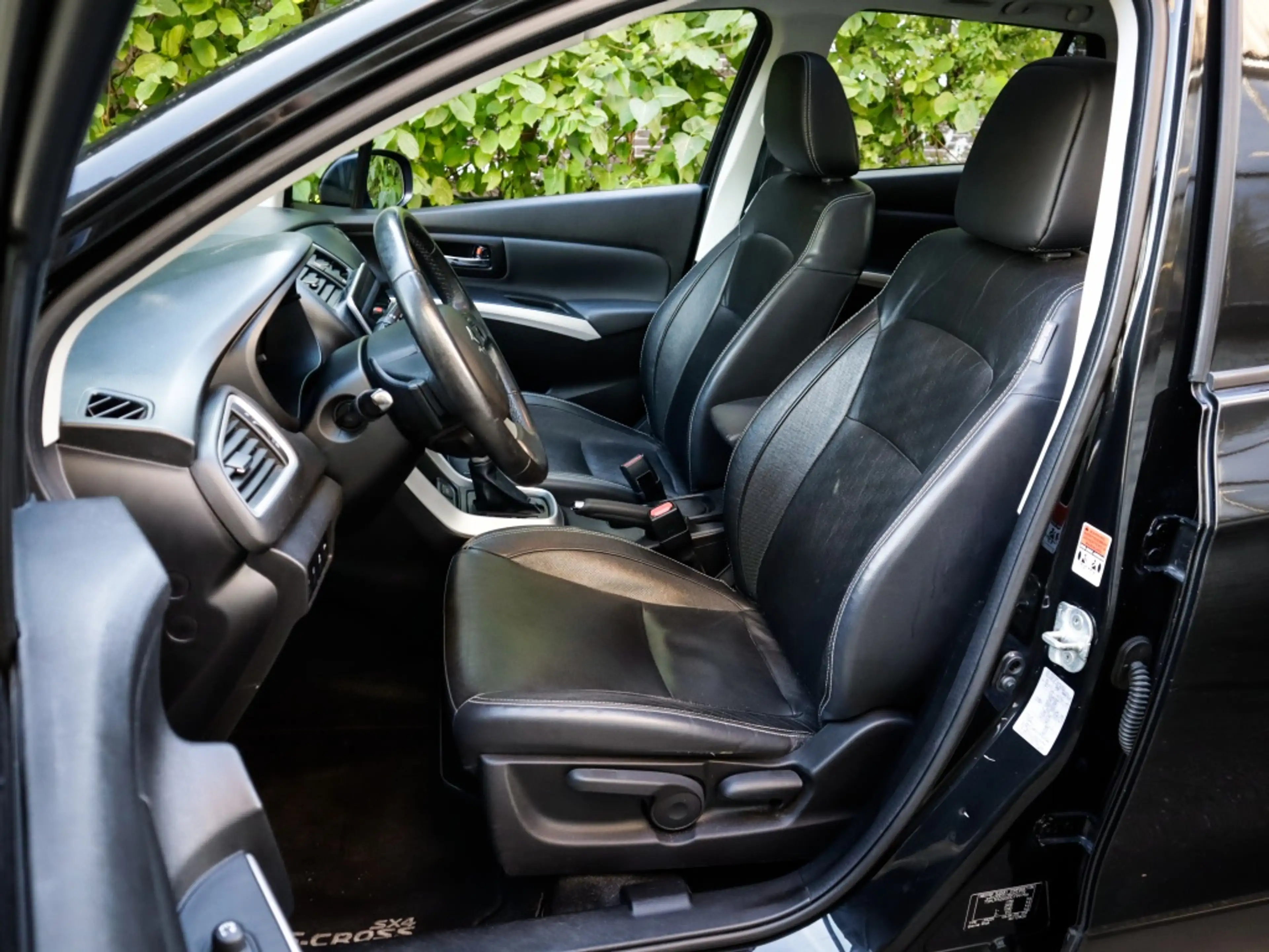 Suzuki S-Cross 1.6 High Executive — photo 8