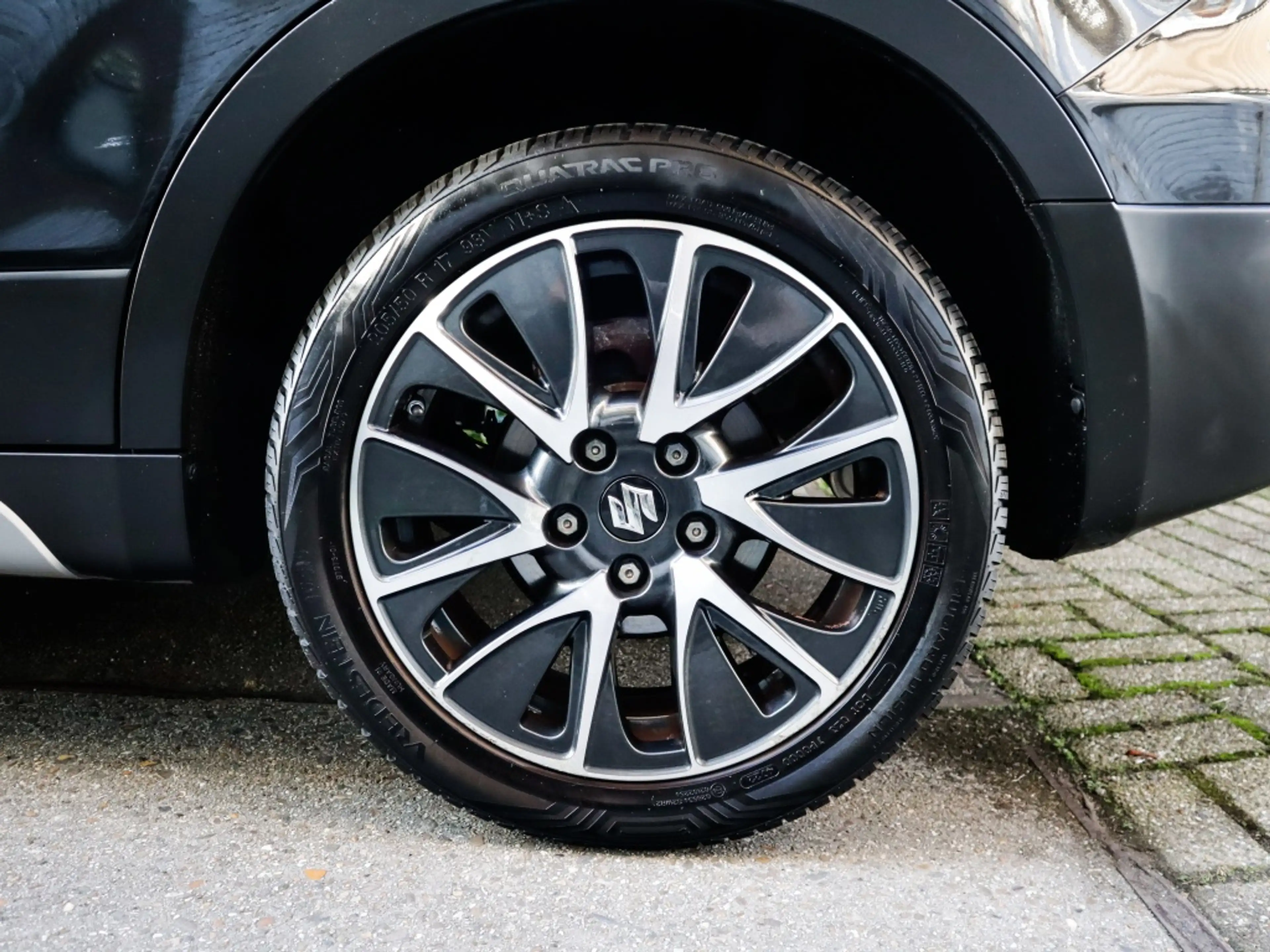 Suzuki S-Cross 1.6 High Executive — photo 17