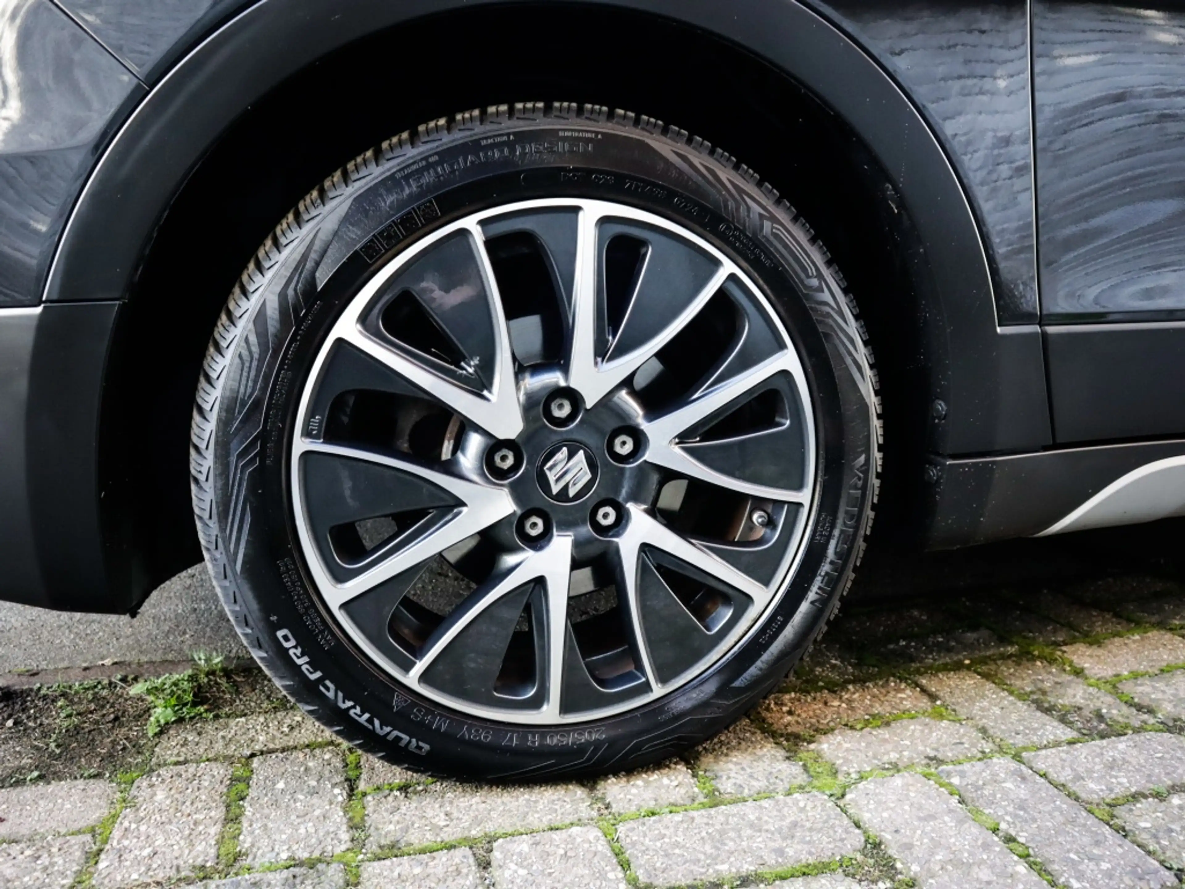 Suzuki S-Cross 1.6 High Executive — photo 18