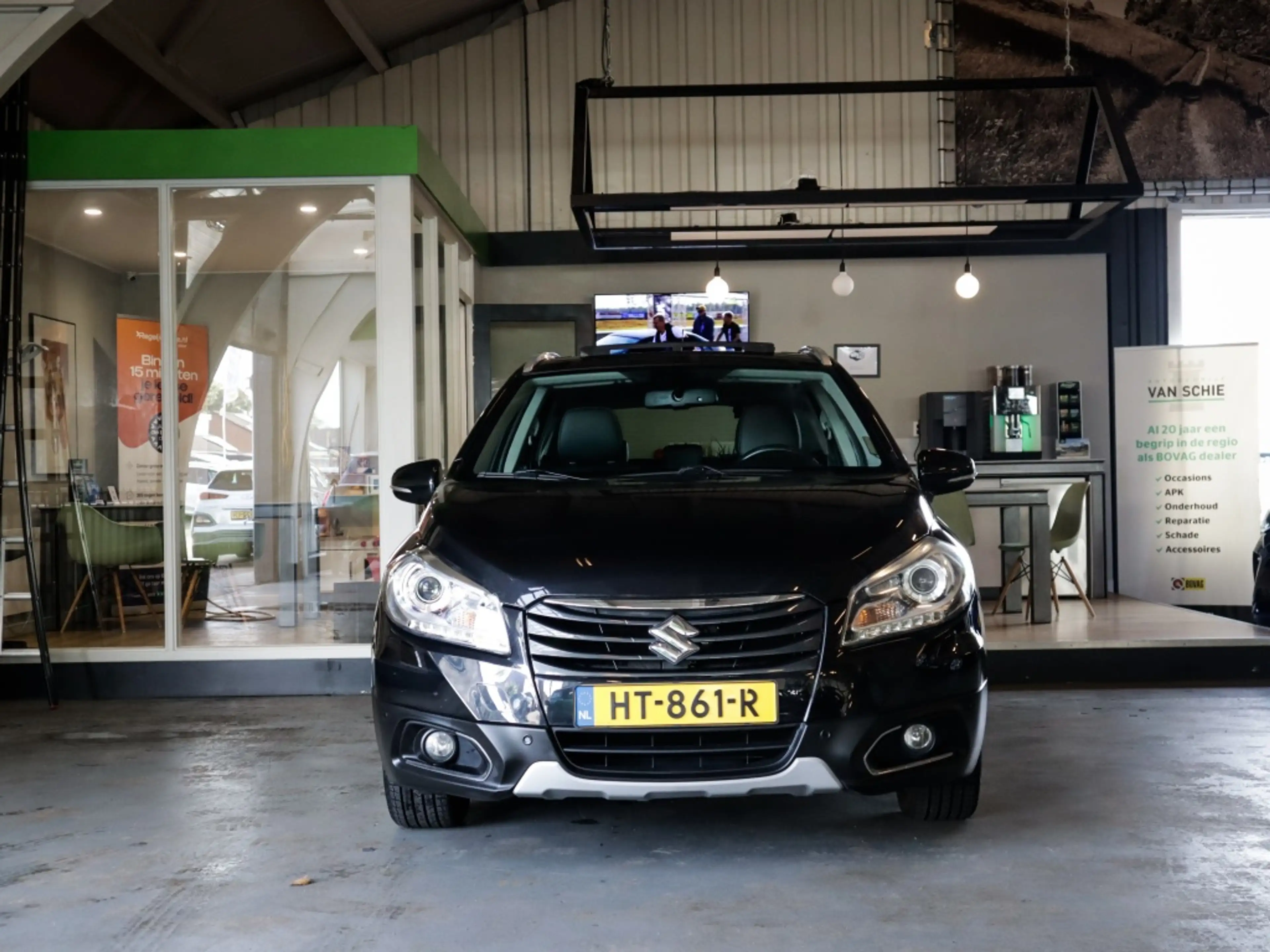 Suzuki S-Cross 1.6 High Executive — photo 32